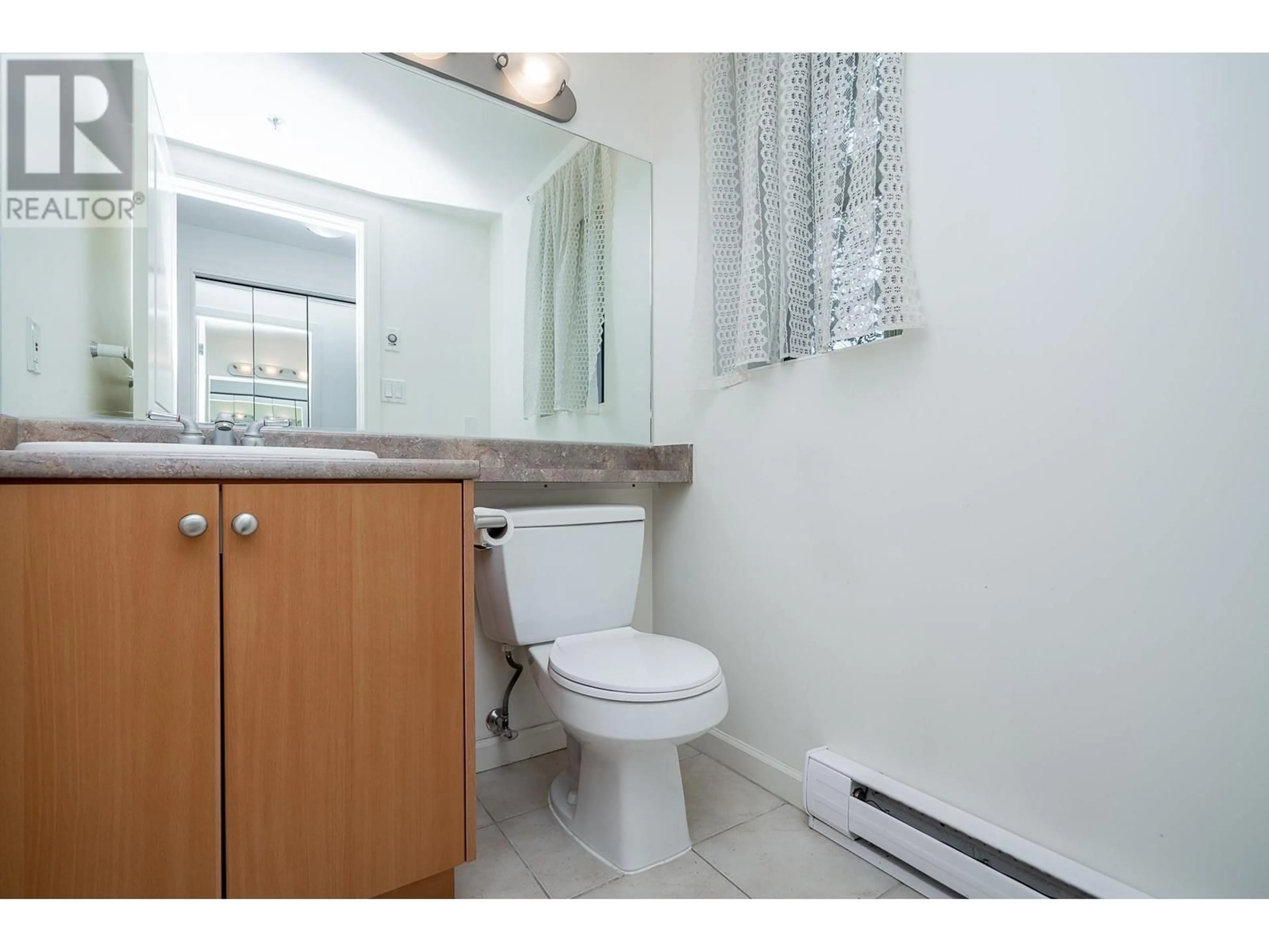 Standard bathroom, not visible floor for TH8 1889 ROSSER AVENUE, Burnaby British Columbia V5C6R4