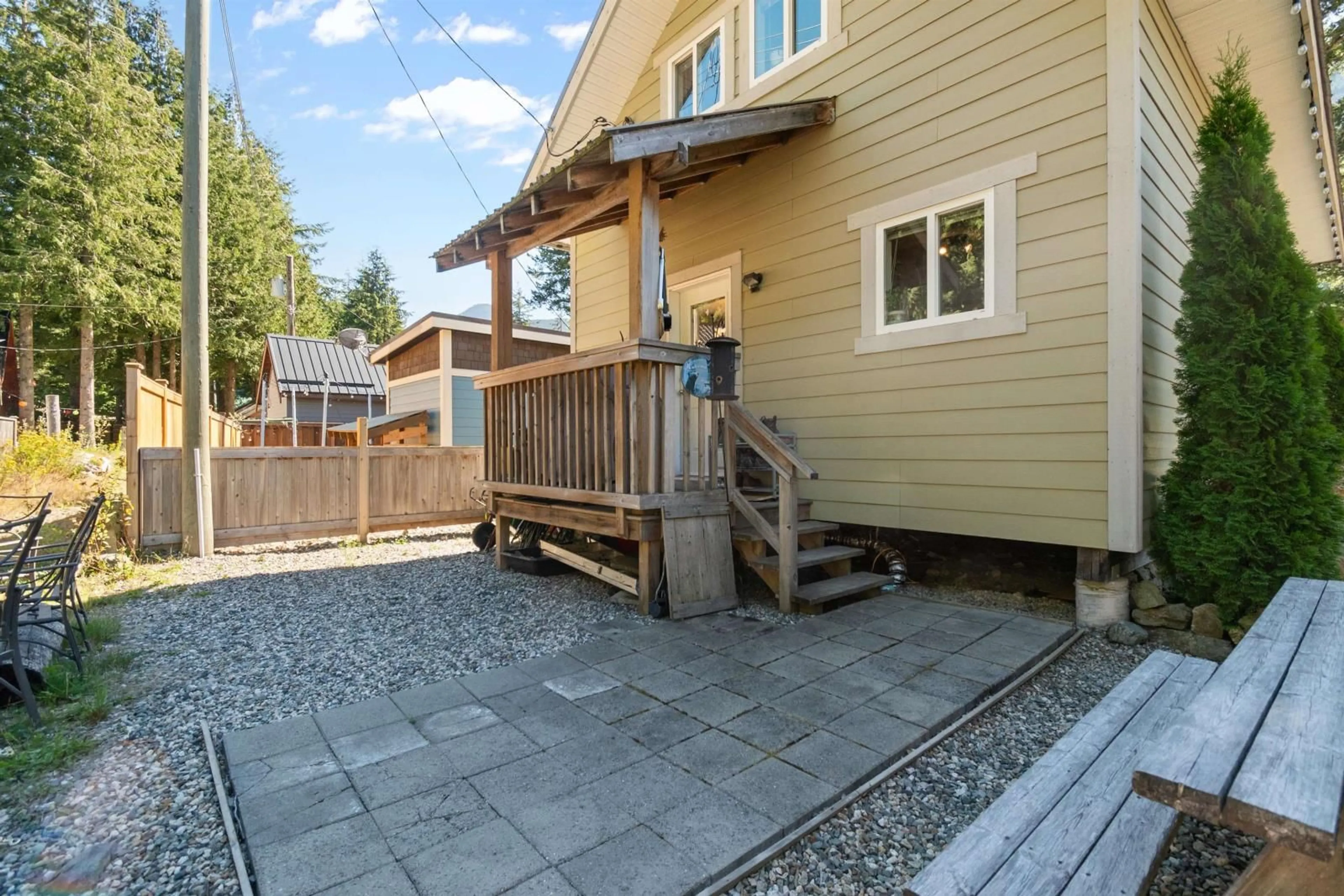 Patio, the fenced backyard for H108 OLD HOPE PRINCETON HIGHWAY|Sunshine, Sunshine Valley British Columbia V0X1L5