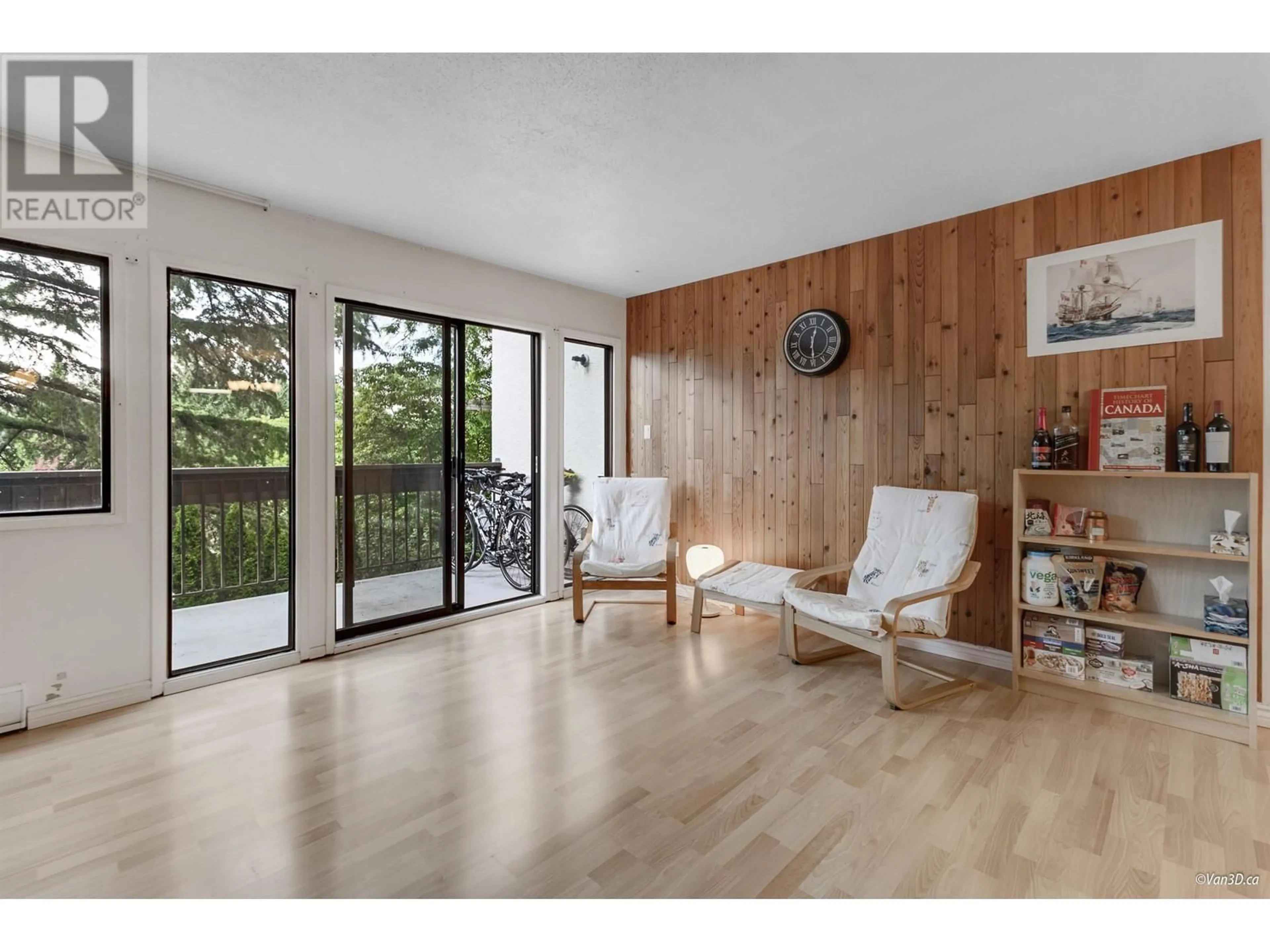 Other indoor space, wood floors for 5 7321 MONTECITO DRIVE, Burnaby British Columbia V5A1R2