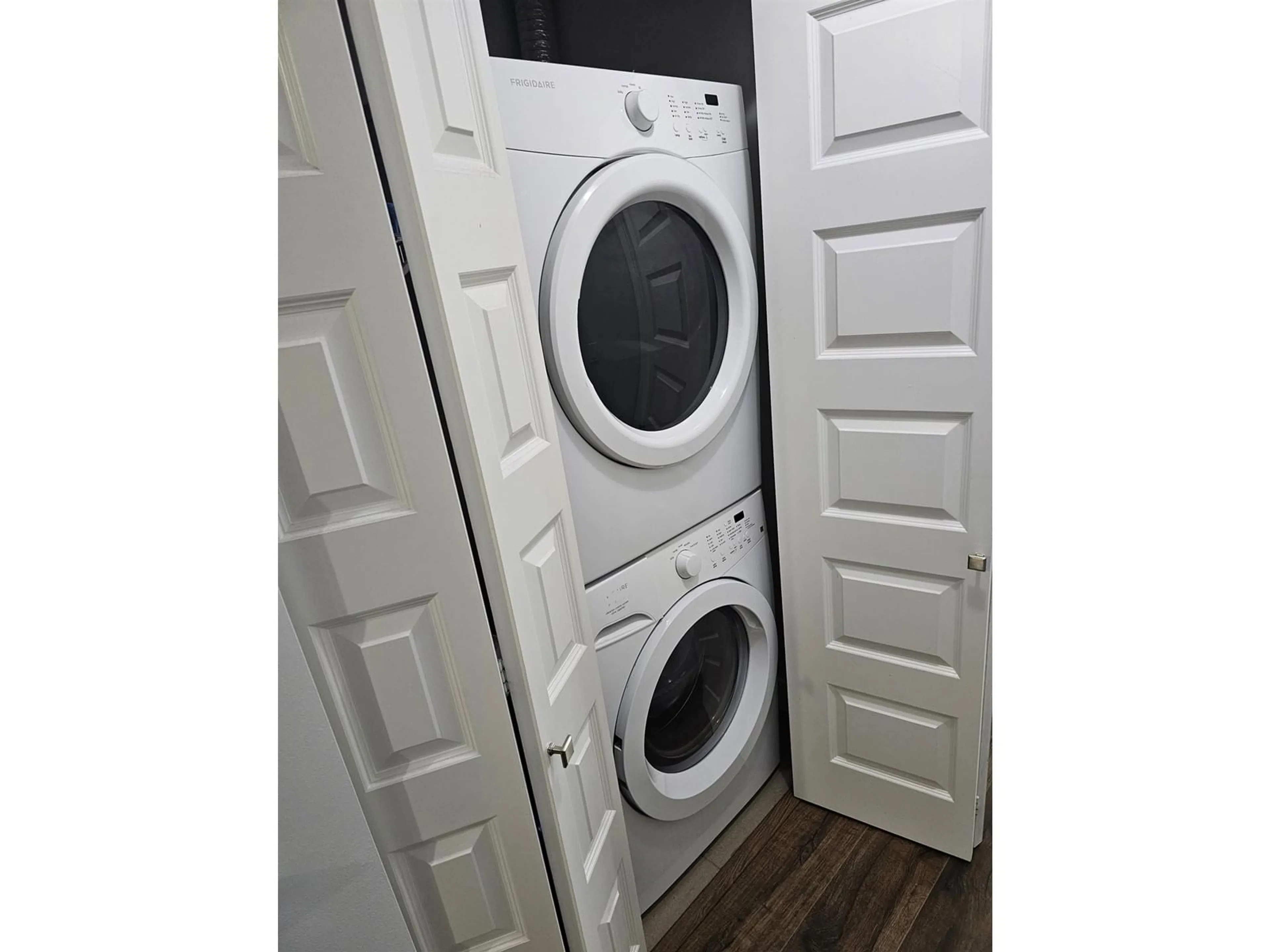 Laundry room for 39 - 14433 60, Surrey British Columbia V3S1R4