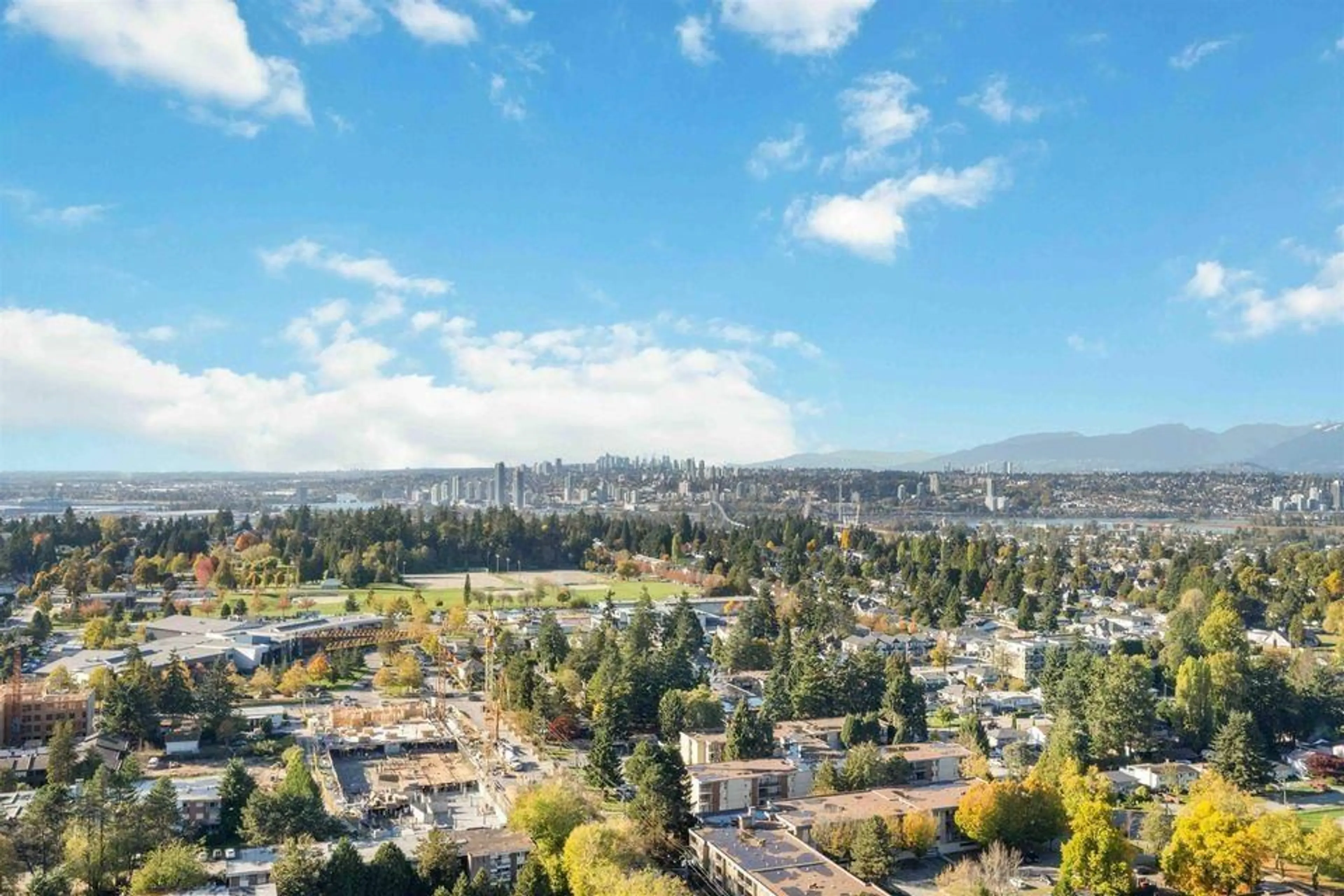 A pic from exterior of the house or condo, the view of city buildings for 1710 10448 UNIVERSITY DRIVE, Surrey British Columbia V3T0S7