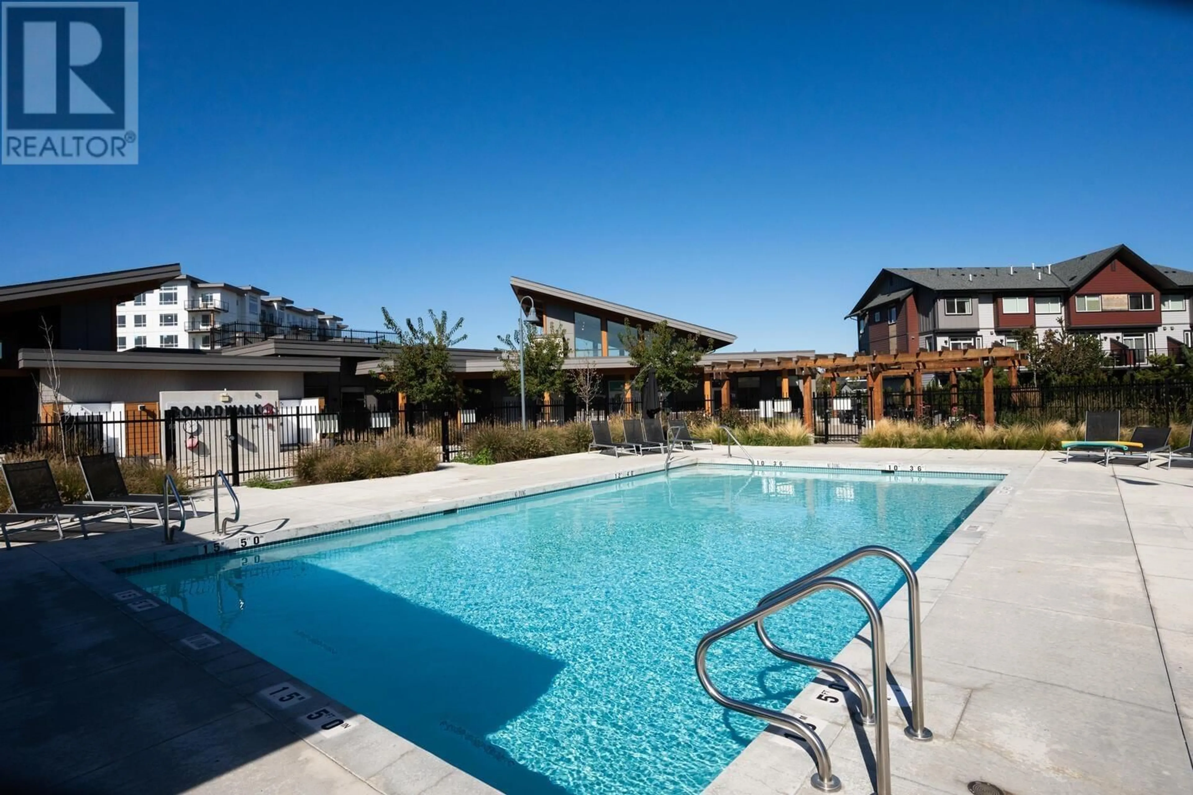 Indoor or outdoor pool for 4338B CORMORANT WAY, Tsawwassen British Columbia V4M0E6