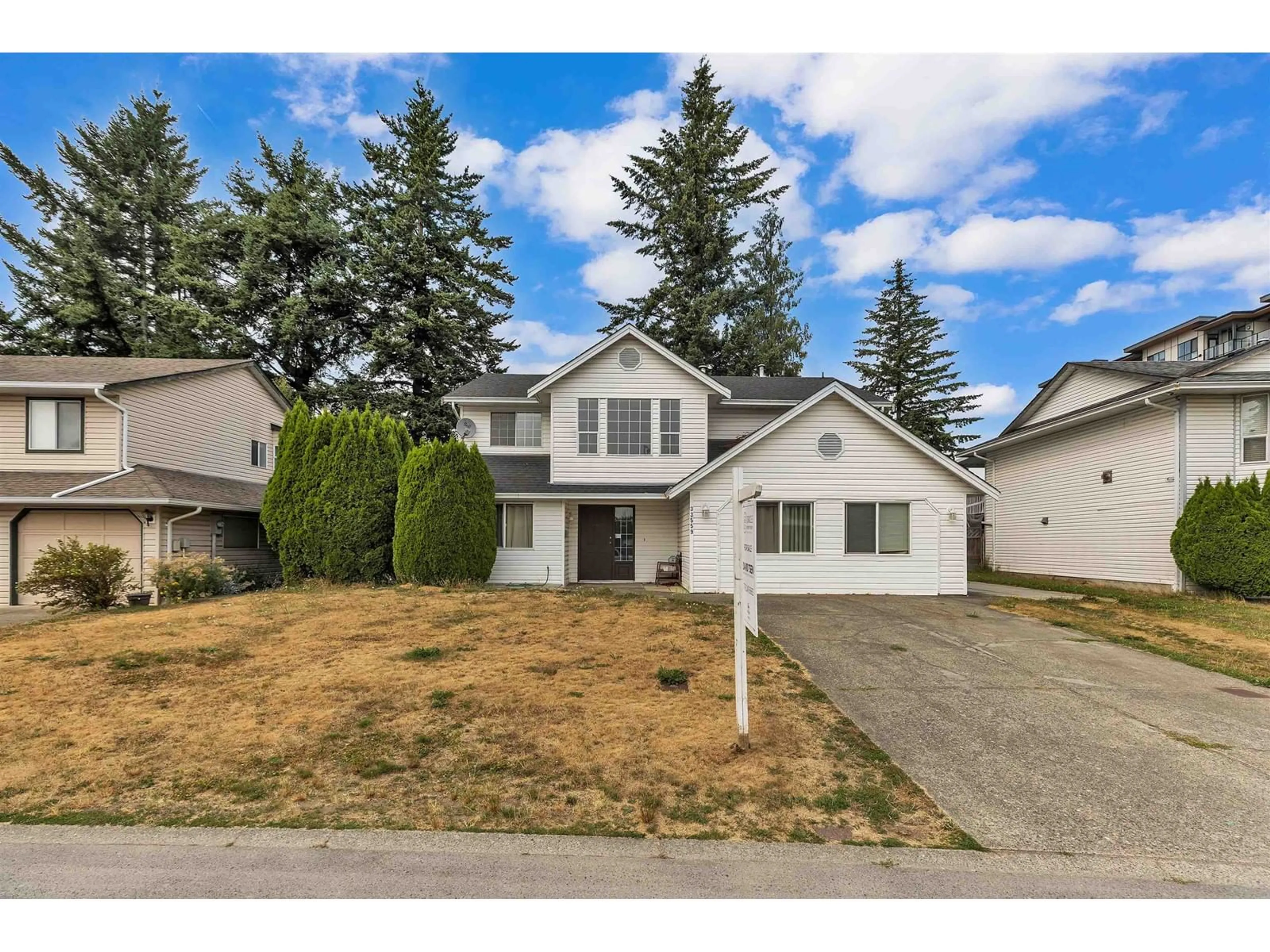 Frontside or backside of a home, the street view for 33559 KETCH PLACE, Abbotsford British Columbia V2S8B3