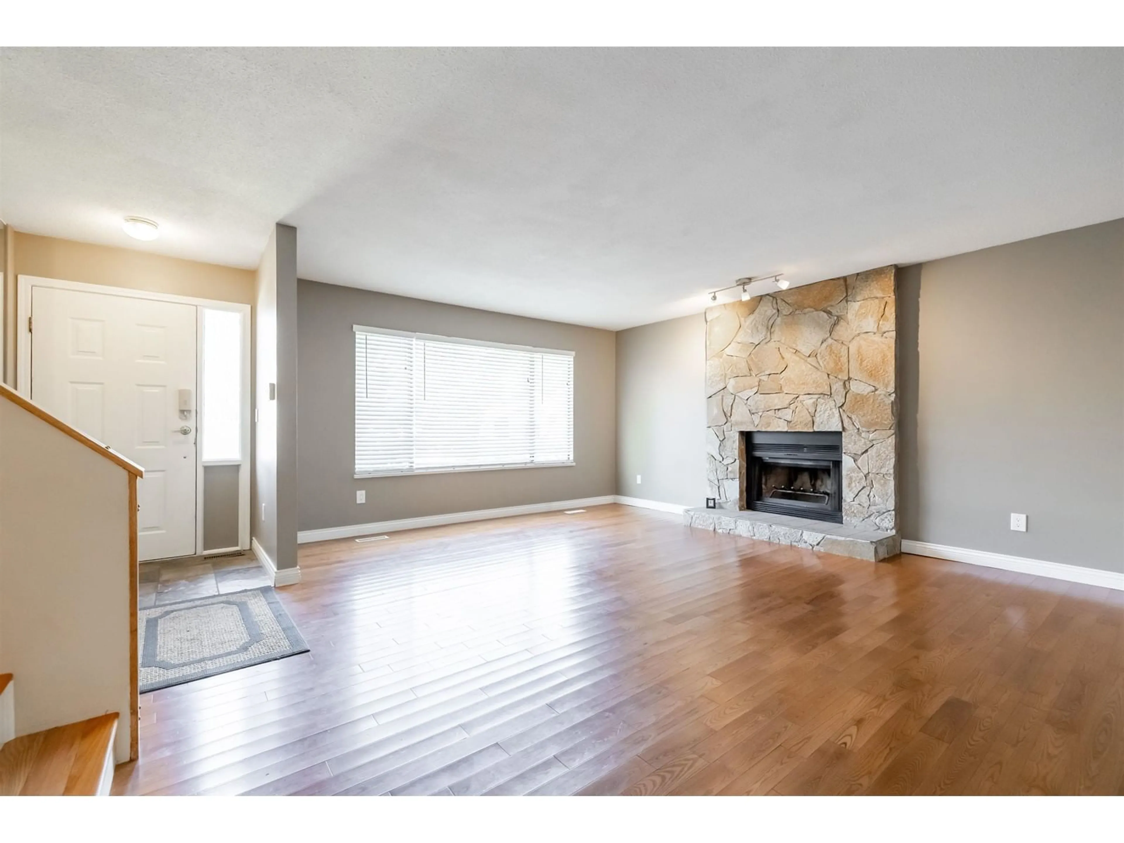 A pic of a room, wood floors for 21328 91B AVENUE, Langley British Columbia V1M2C1