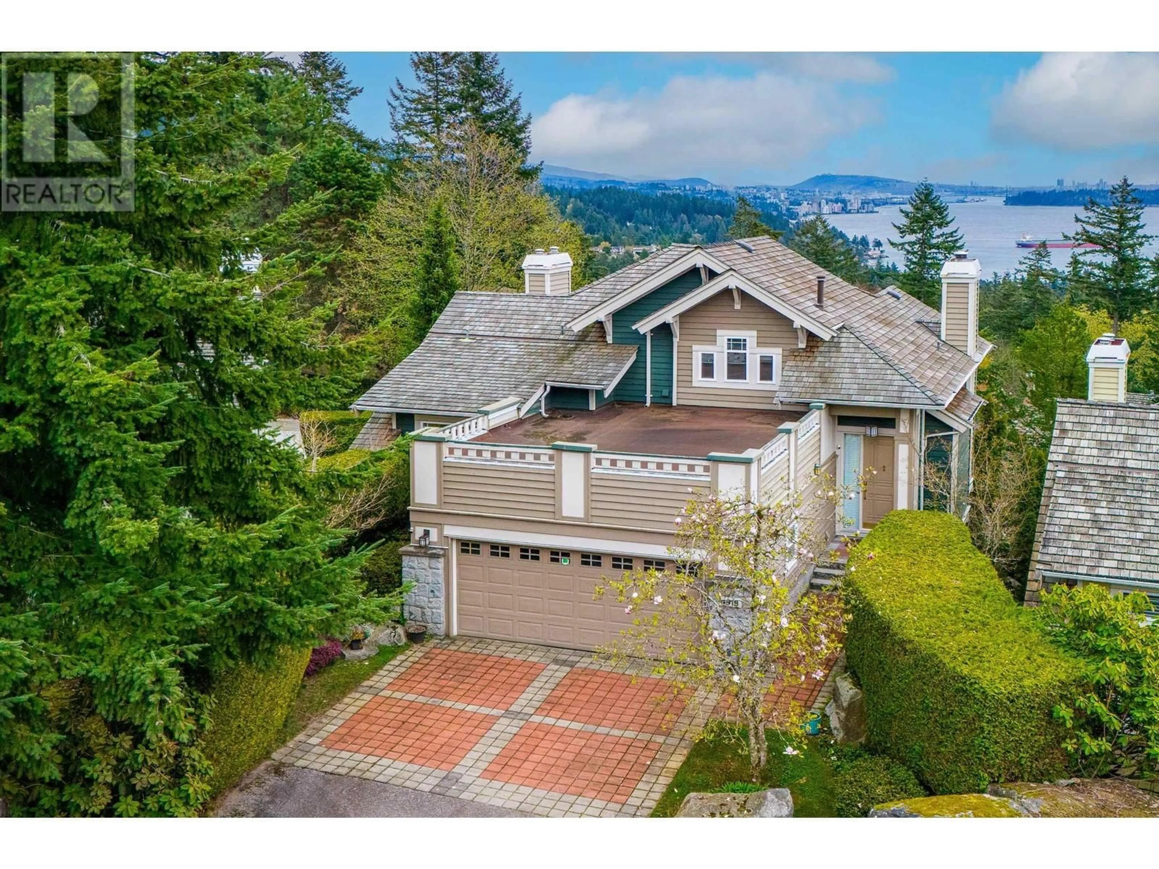 Frontside or backside of a home, cottage for 4918 EDENDALE LANE, West Vancouver British Columbia V7W3H7