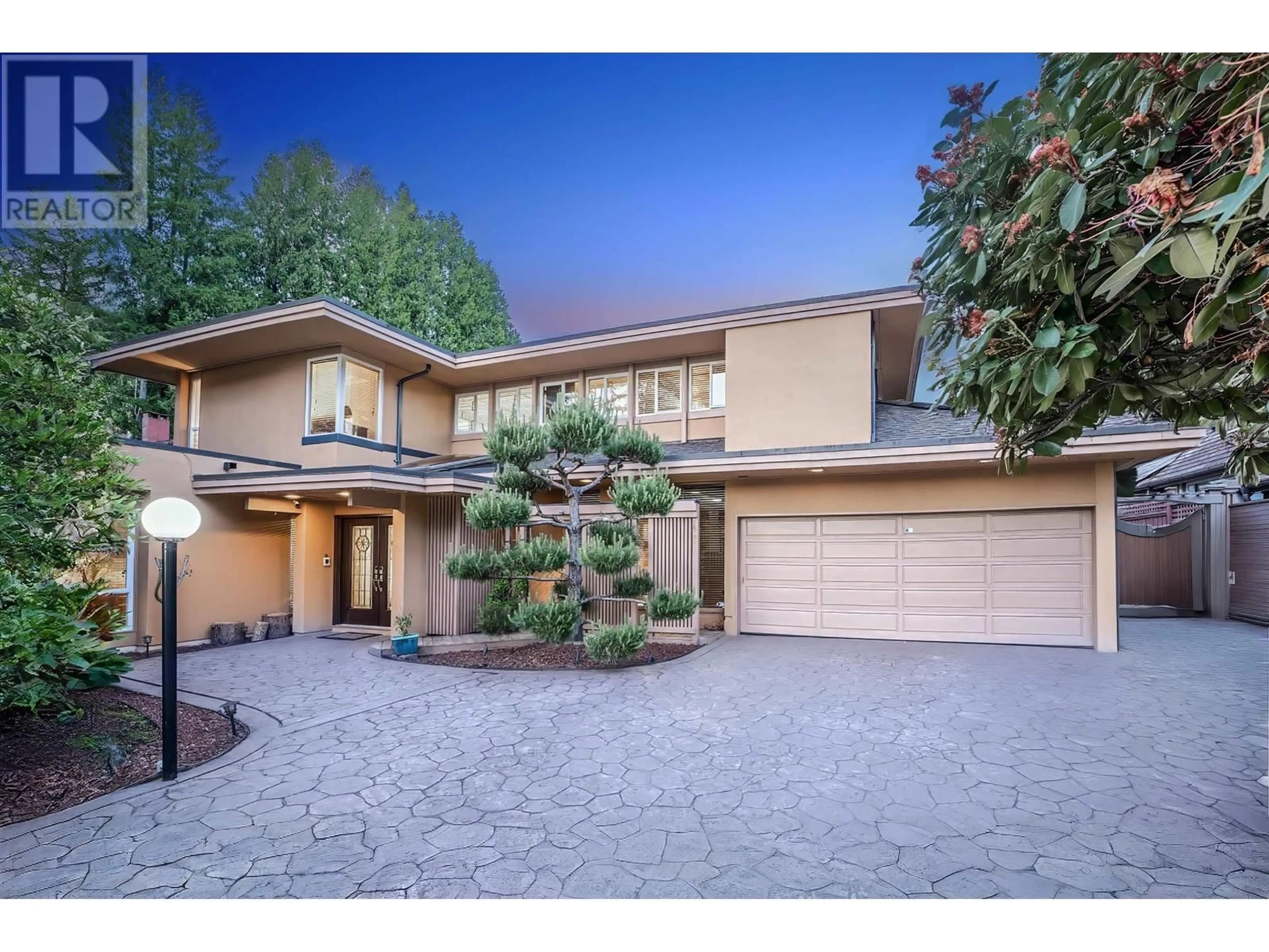 Frontside or backside of a home for 435 WALKER STREET, Coquitlam British Columbia V3K4E4