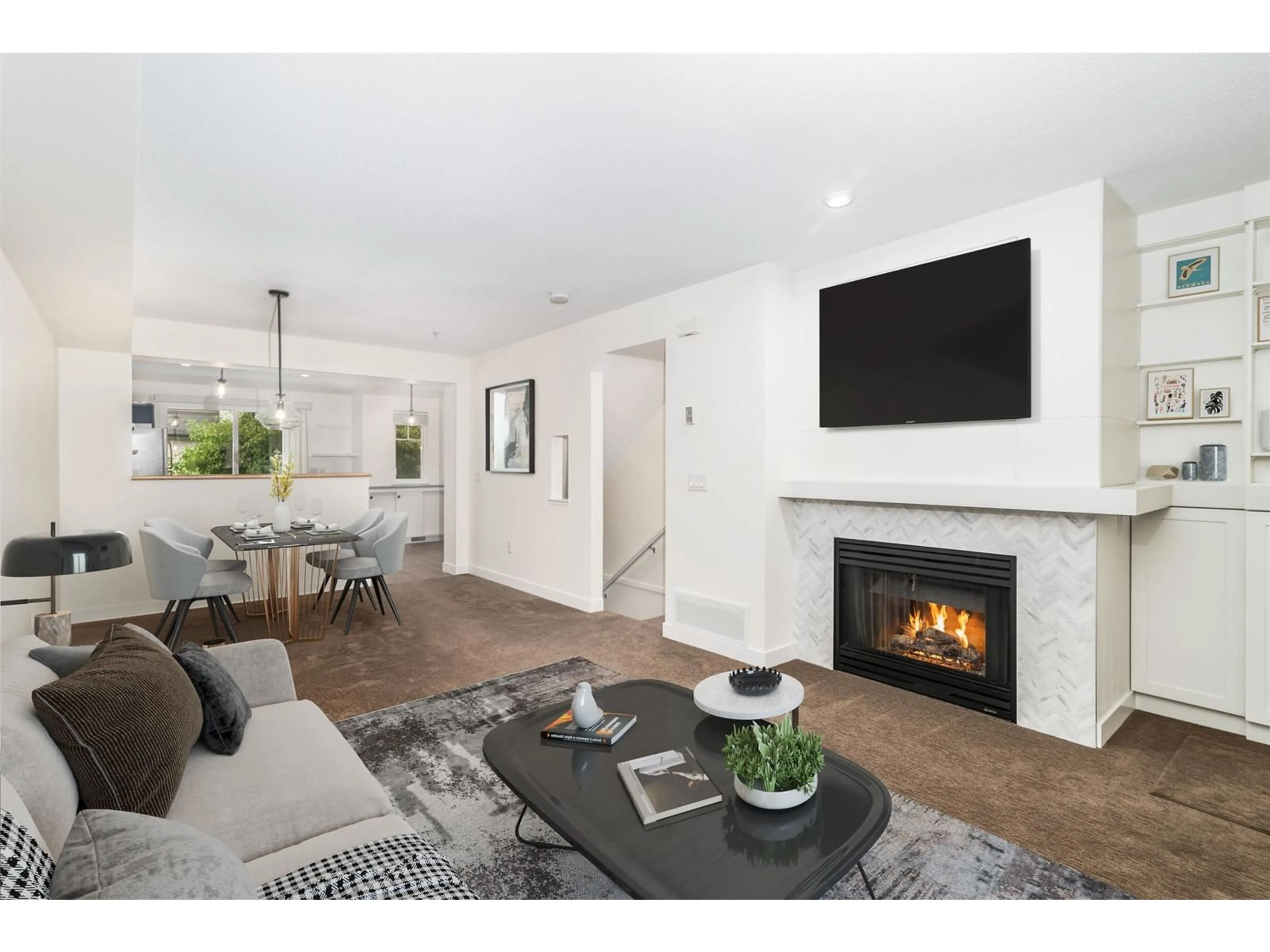 Living room, wood floors for 11 20560 66 AVENUE, Langley British Columbia V2Y2Y8