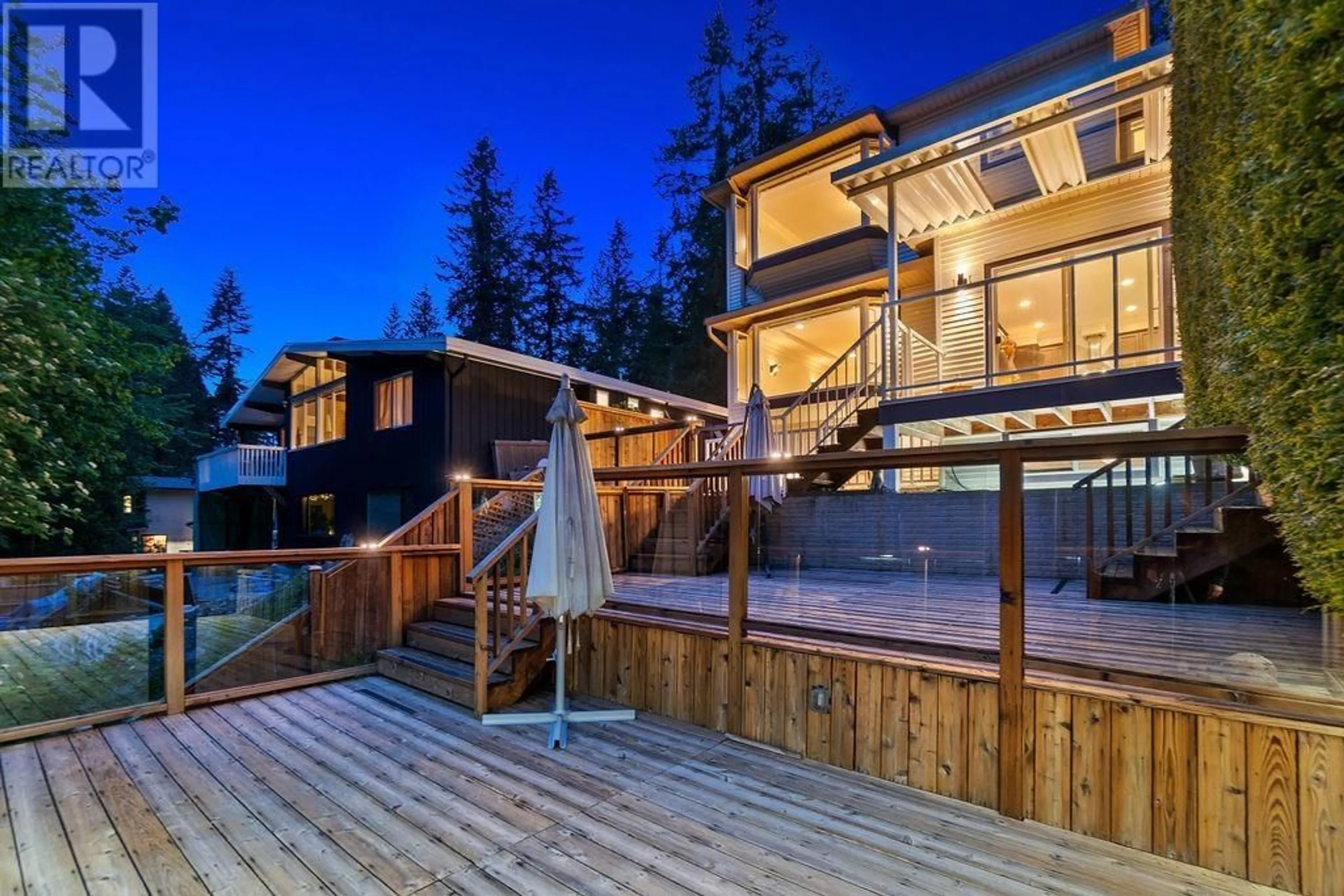 A pic from exterior of the house or condo, cottage for 3998 PHYLLIS ROAD, North Vancouver British Columbia V7K2V1