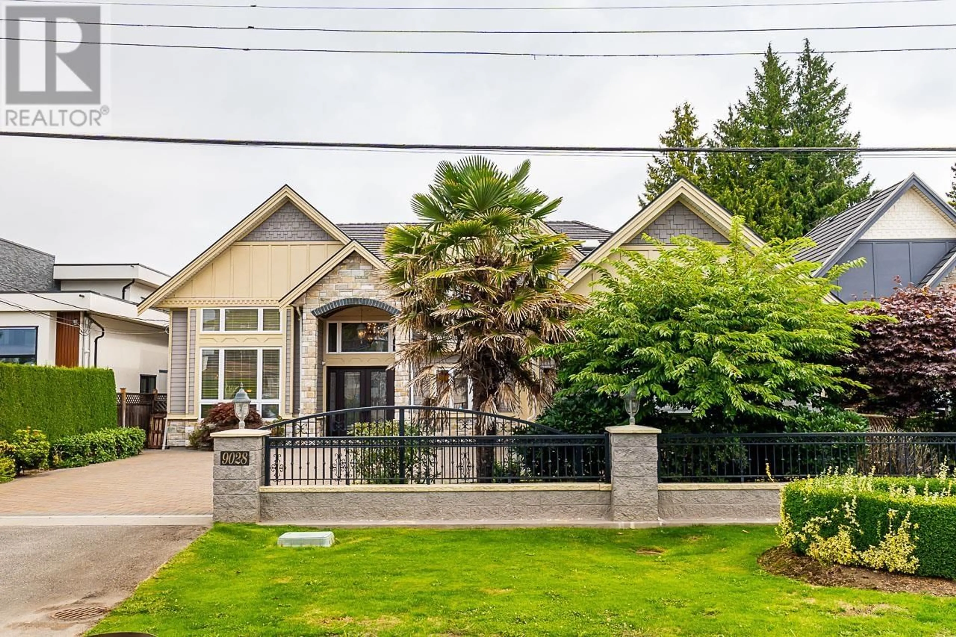 Frontside or backside of a home, the fenced backyard for 9028 PINEWELL CRESCENT, Richmond British Columbia V7A2C6