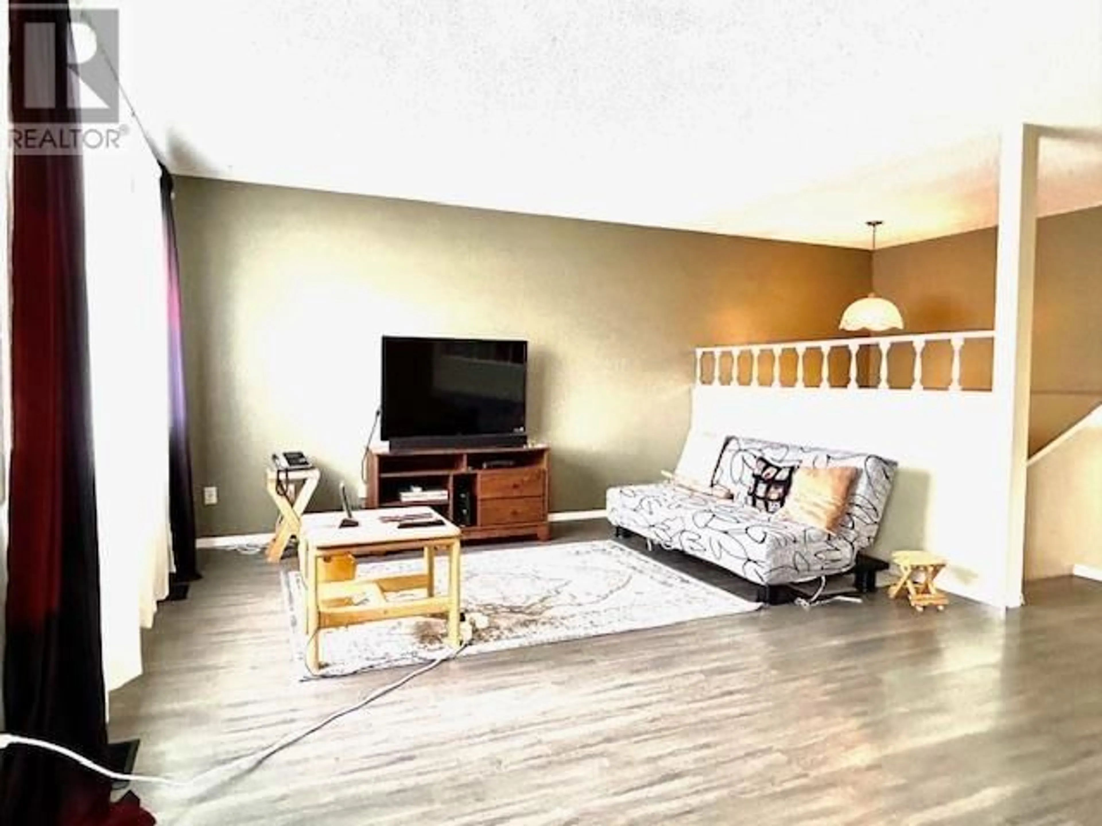 Living room, wood floors for 1423 STRATHCONA AVENUE, Prince George British Columbia V2L5C2