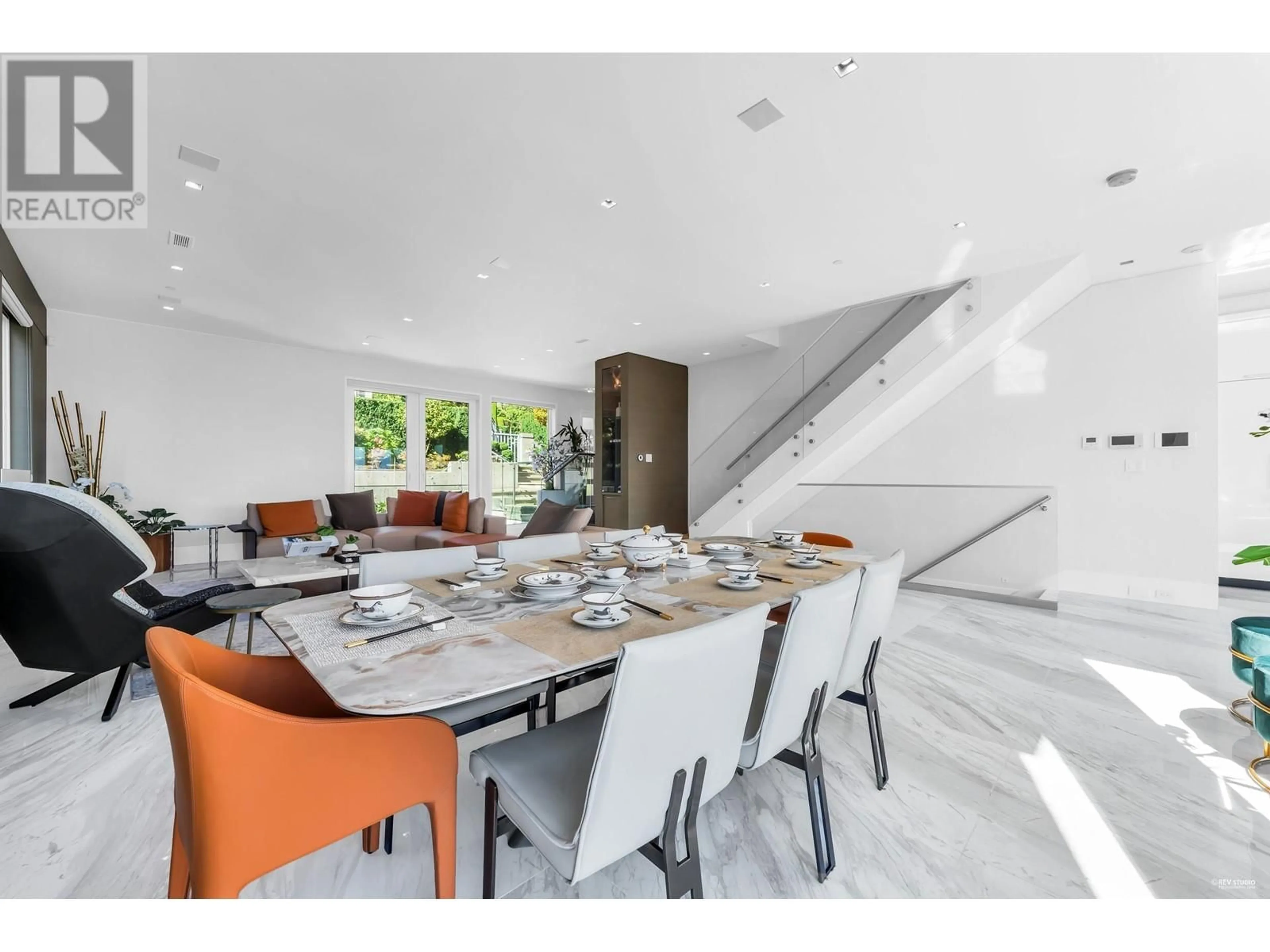 Dining room, ceramic floors for 4422 QUESNEL DRIVE, Vancouver British Columbia V6L2X6