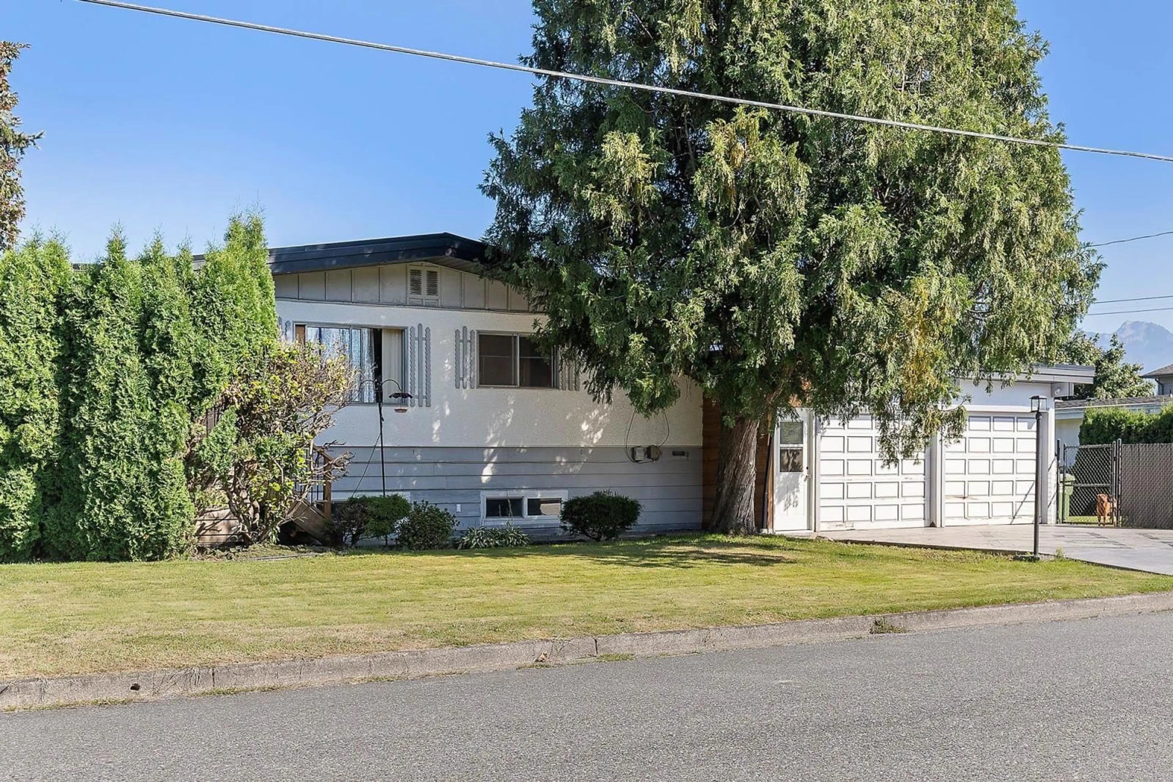 Frontside or backside of a home, cottage for 9490 MENZIES STREET, Chilliwack British Columbia V2P5Z4