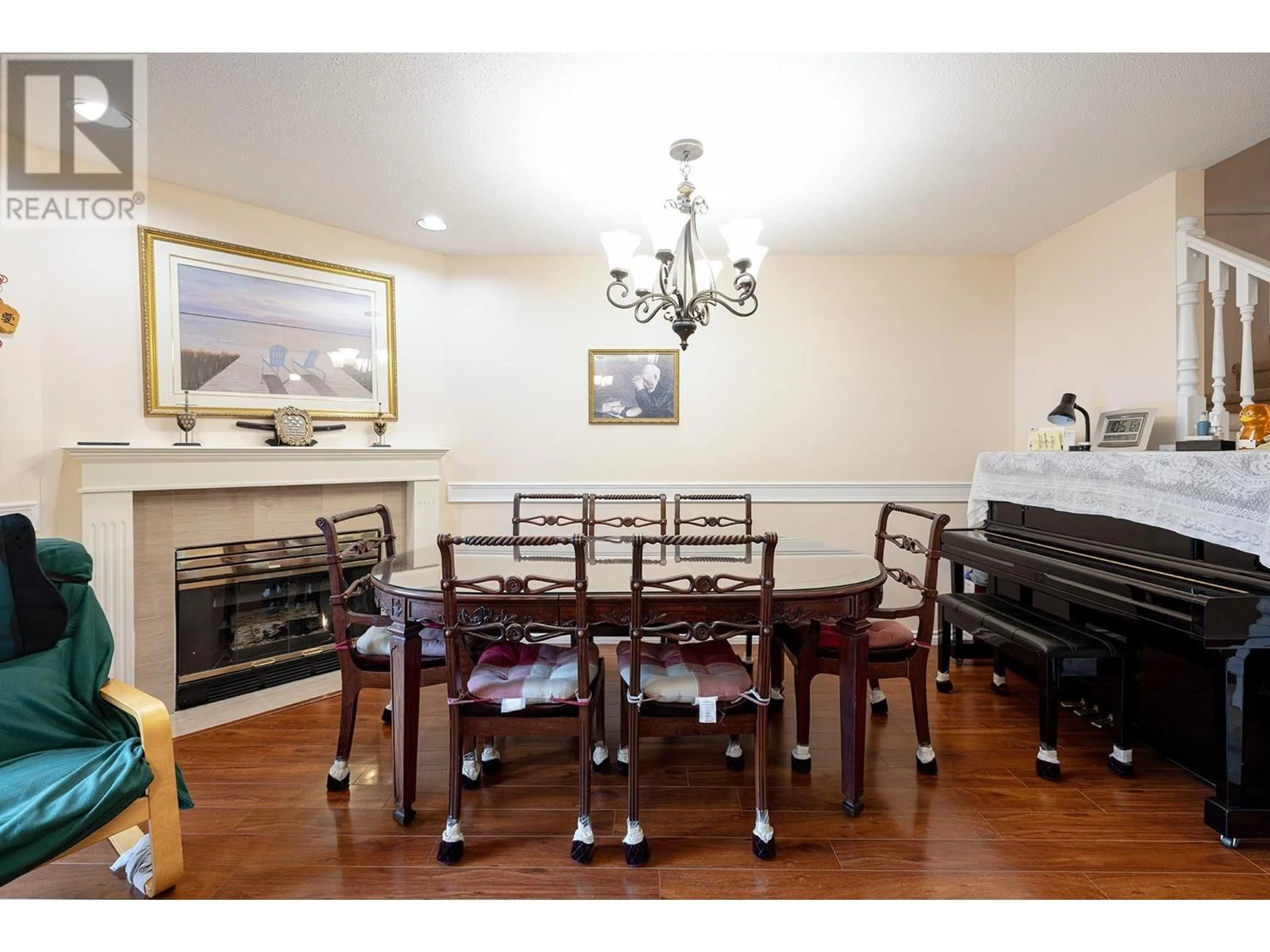 Dining room, wood floors, cottage for 34 8120 GENERAL CURRIE ROAD, Richmond British Columbia V6Y1M1