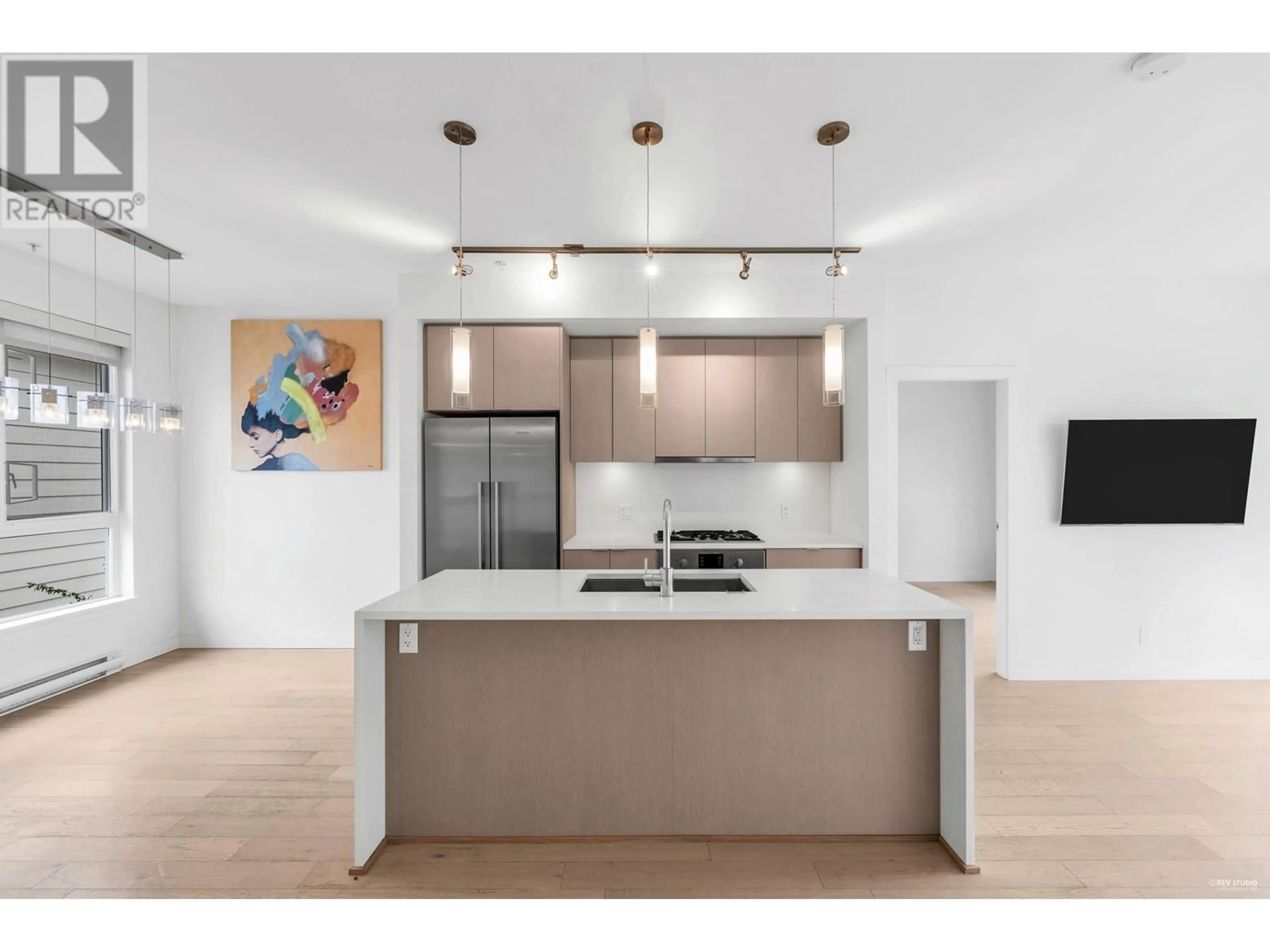 Open concept kitchen for PH5 5555 DUNBAR STREET, Vancouver British Columbia V6N1W5