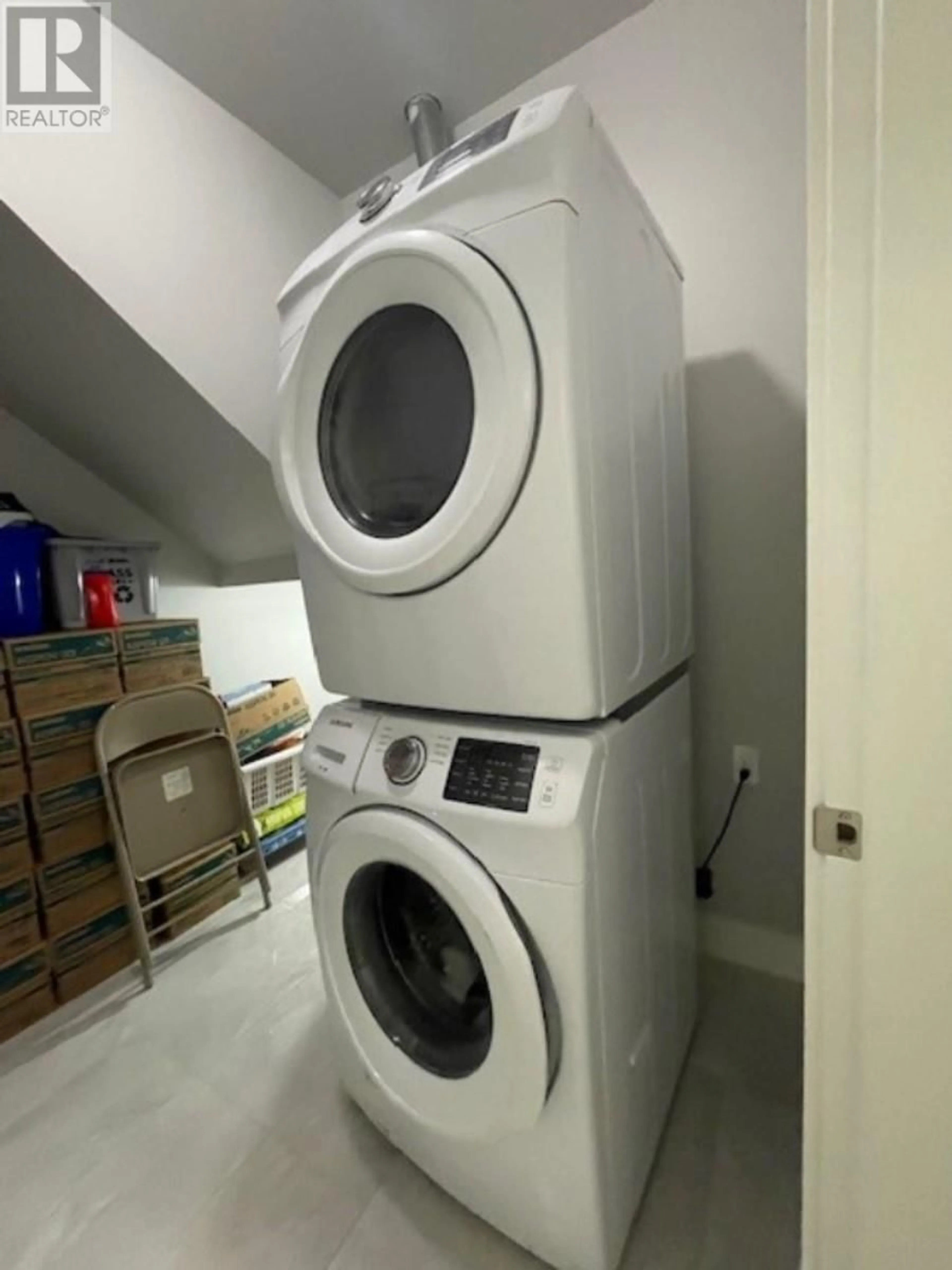 Washer and dryer for 5655 KILLARNEY STREET, Vancouver British Columbia V5R3W4