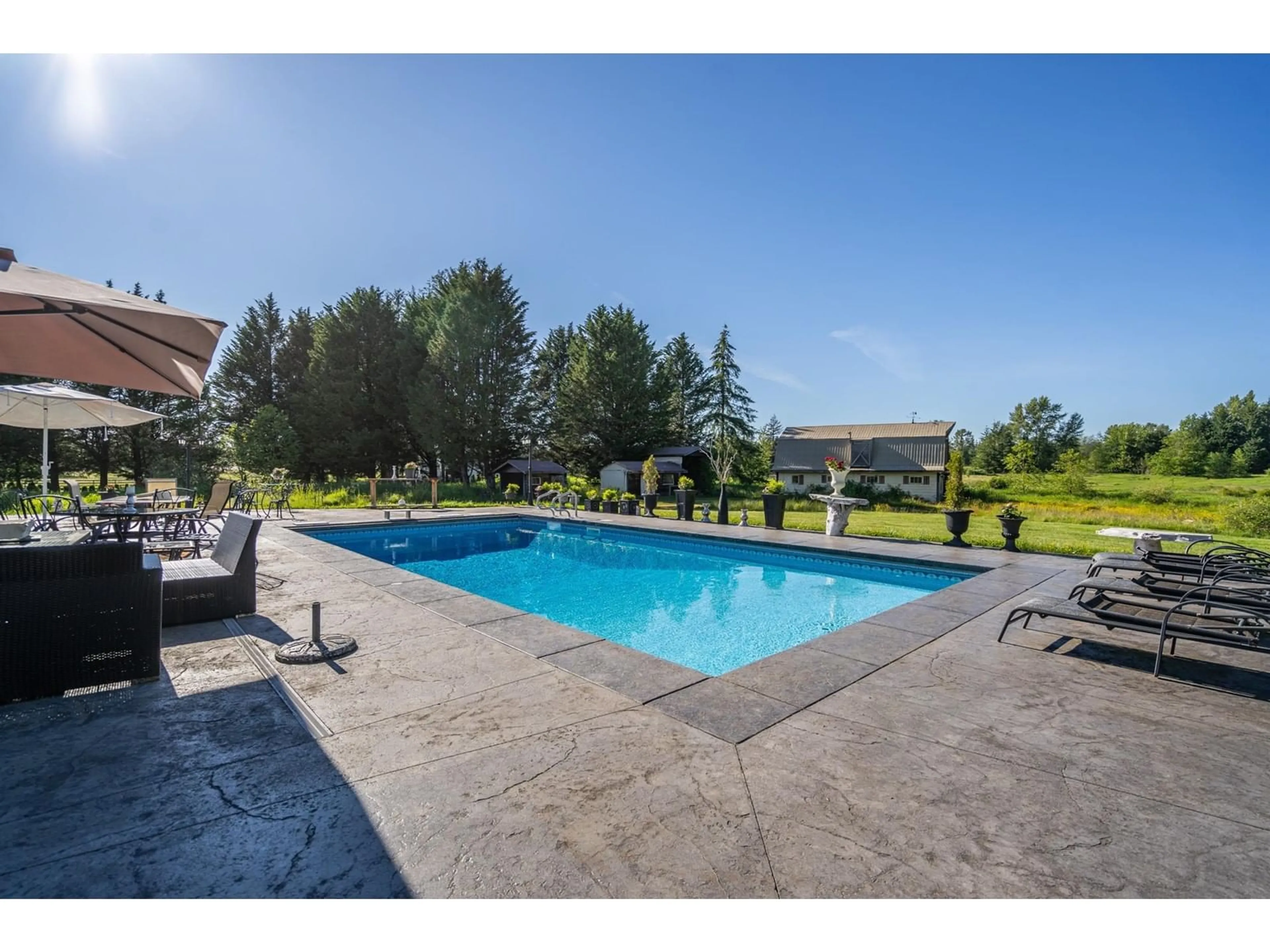 Pool for 23939 8, Langley British Columbia V2Z2X8