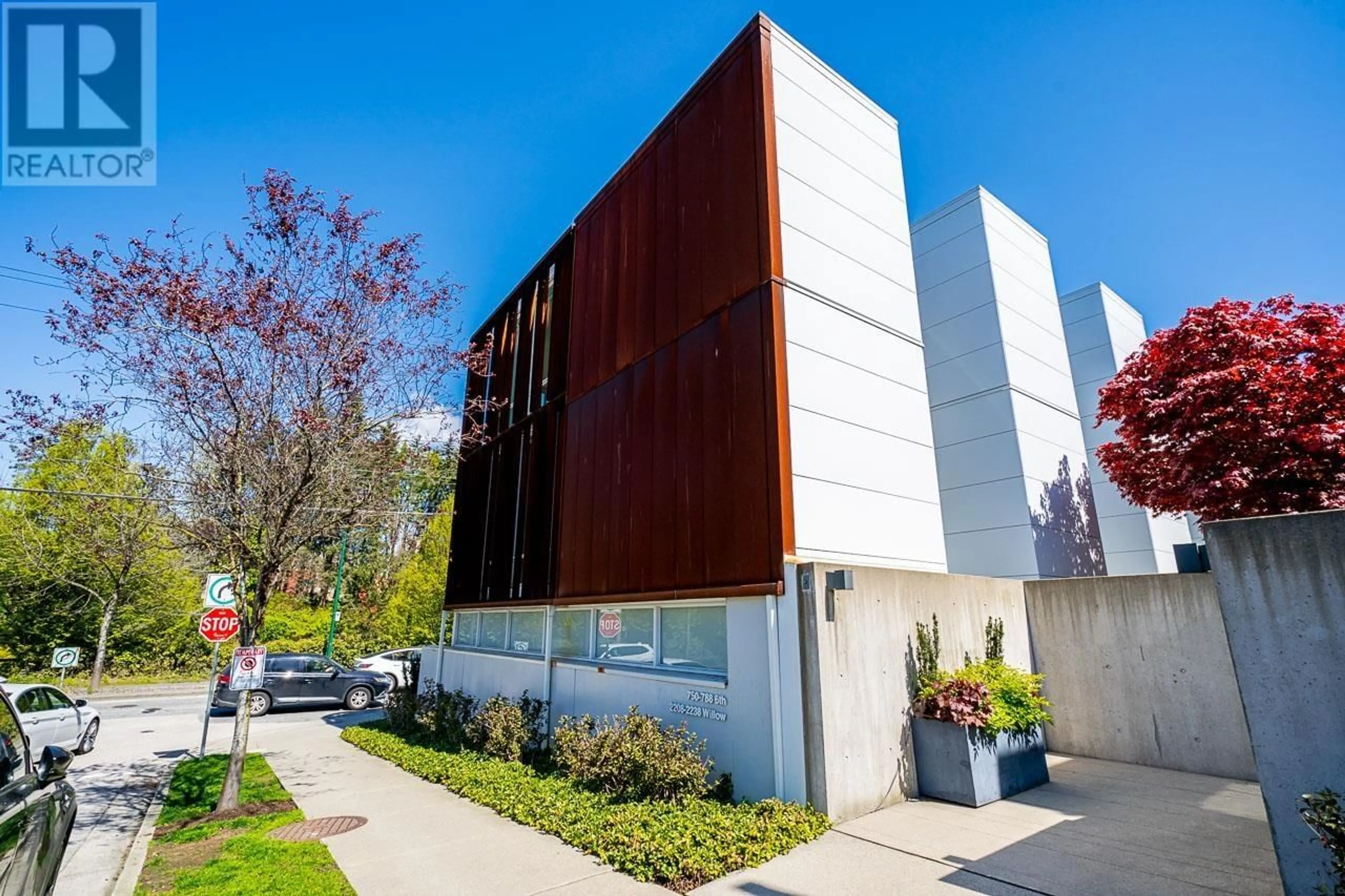 A pic from exterior of the house or condo, the front or back of building for 778 W 6TH AVENUE, Vancouver British Columbia V5Z0C8