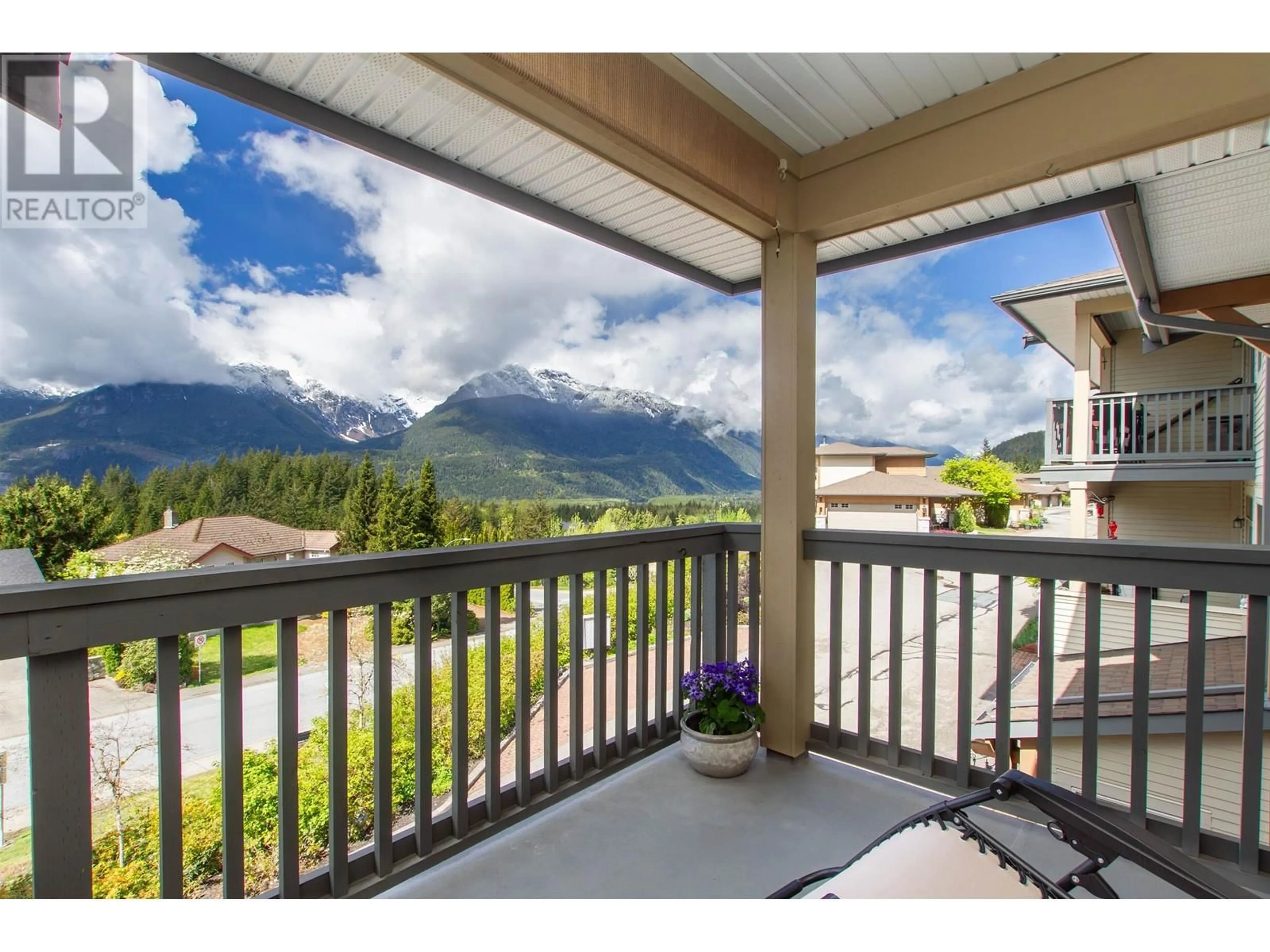 Balcony in the apartment, the view of mountain for 4 1026 GLACIER VIEW DRIVE, Squamish British Columbia V8B0G1