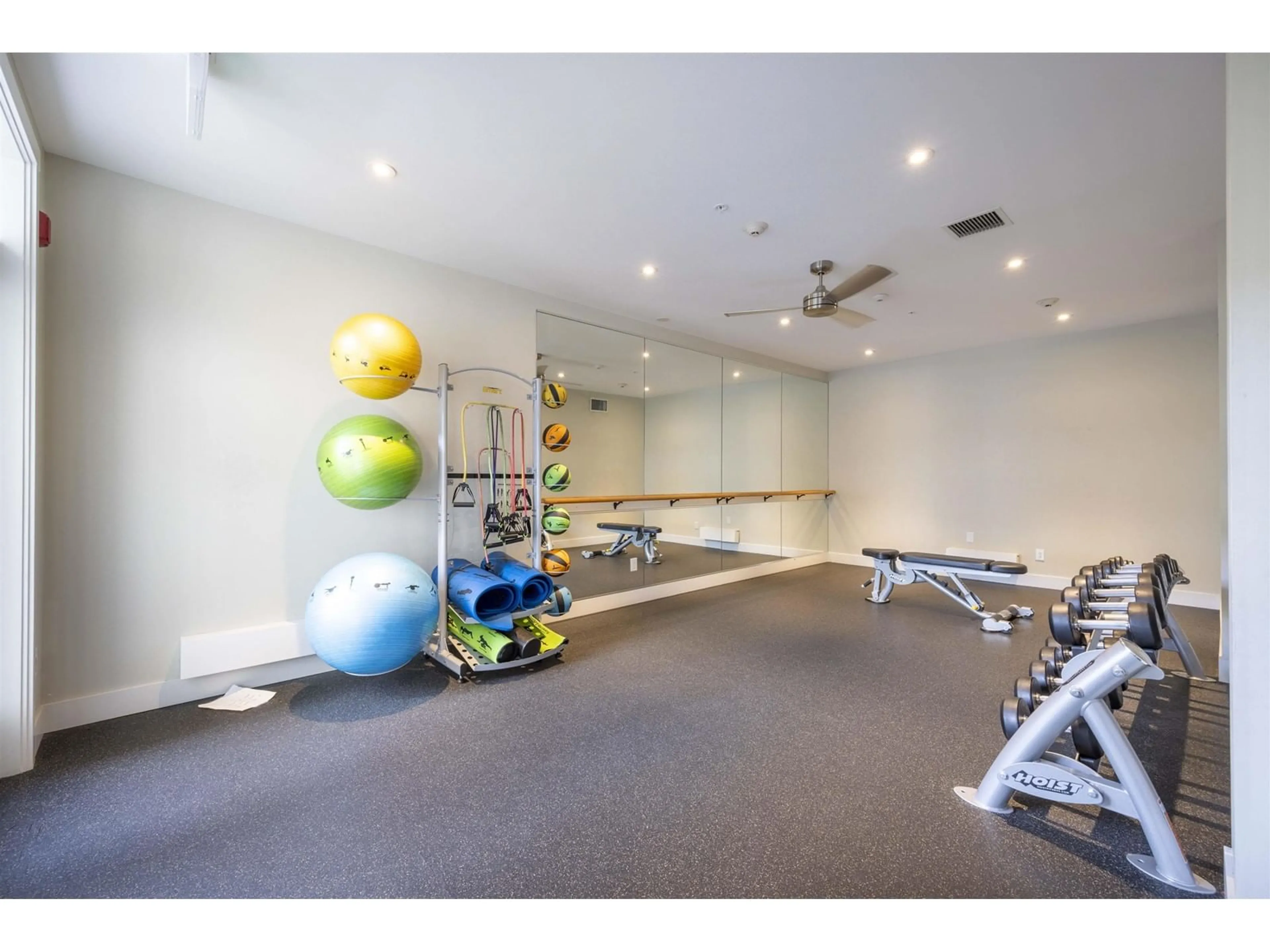 Gym or fitness room for 405 13933 105 BOULEVARD, Surrey British Columbia V3T0R6