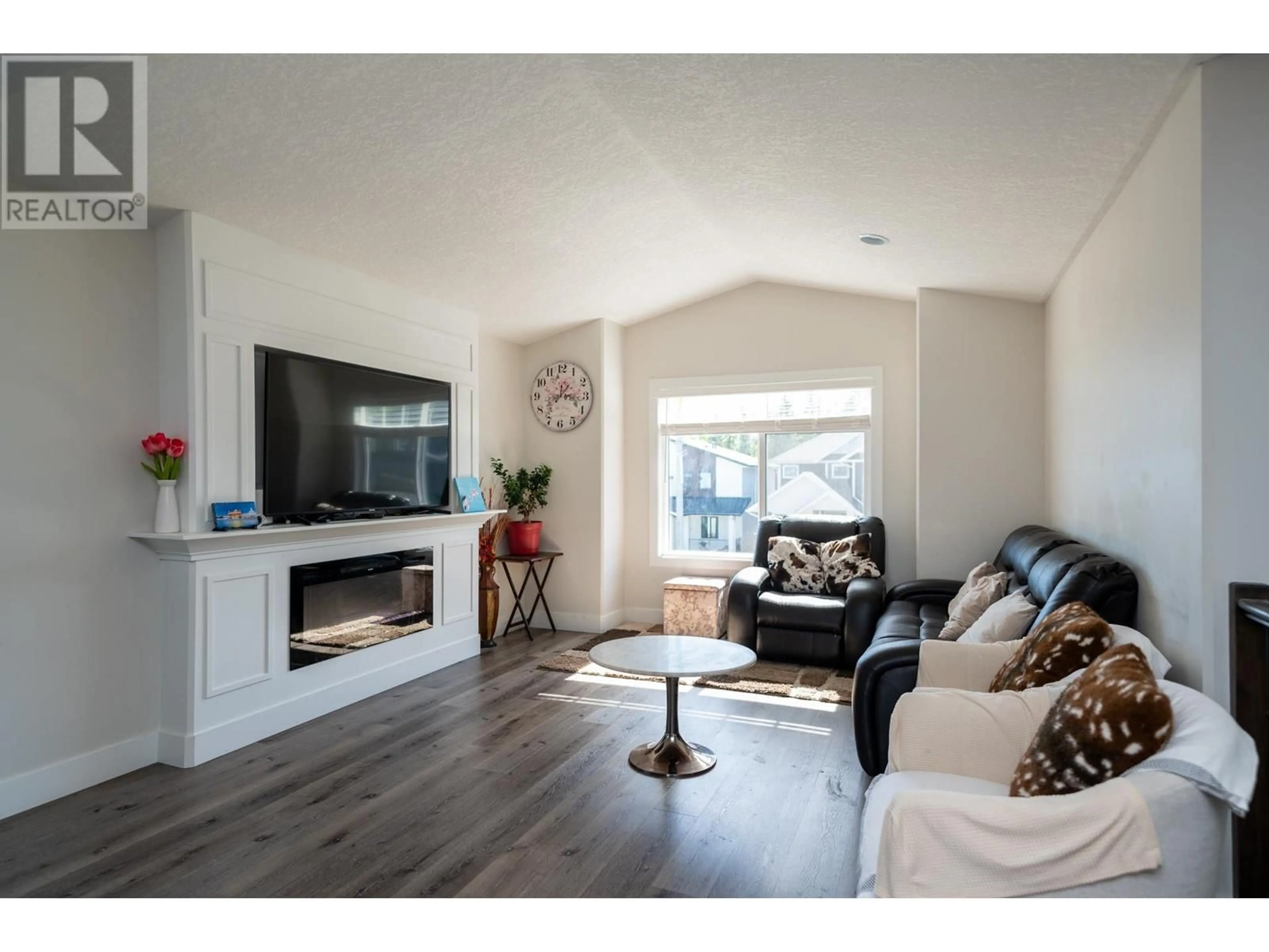 Living room, wood floors for 2881 VISTA RIDGE DRIVE, Prince George British Columbia V2N0G9