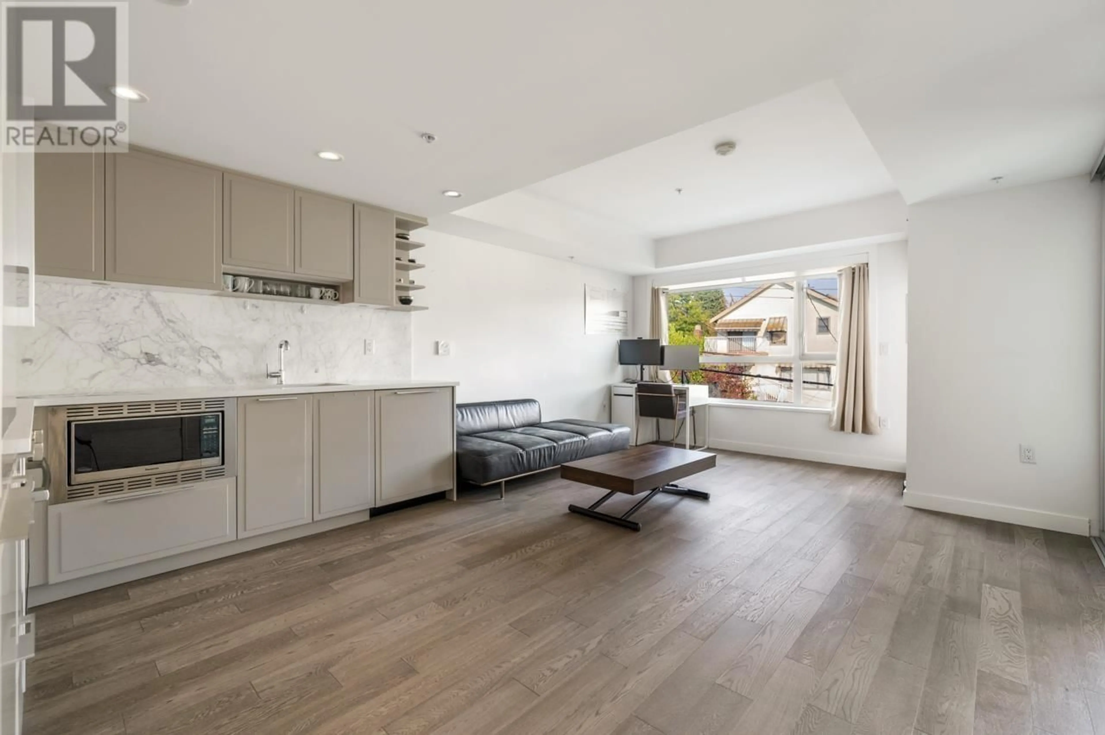 Open concept kitchen, unknown for 324 7828 GRANVILLE STREET, Vancouver British Columbia V6P4Z2