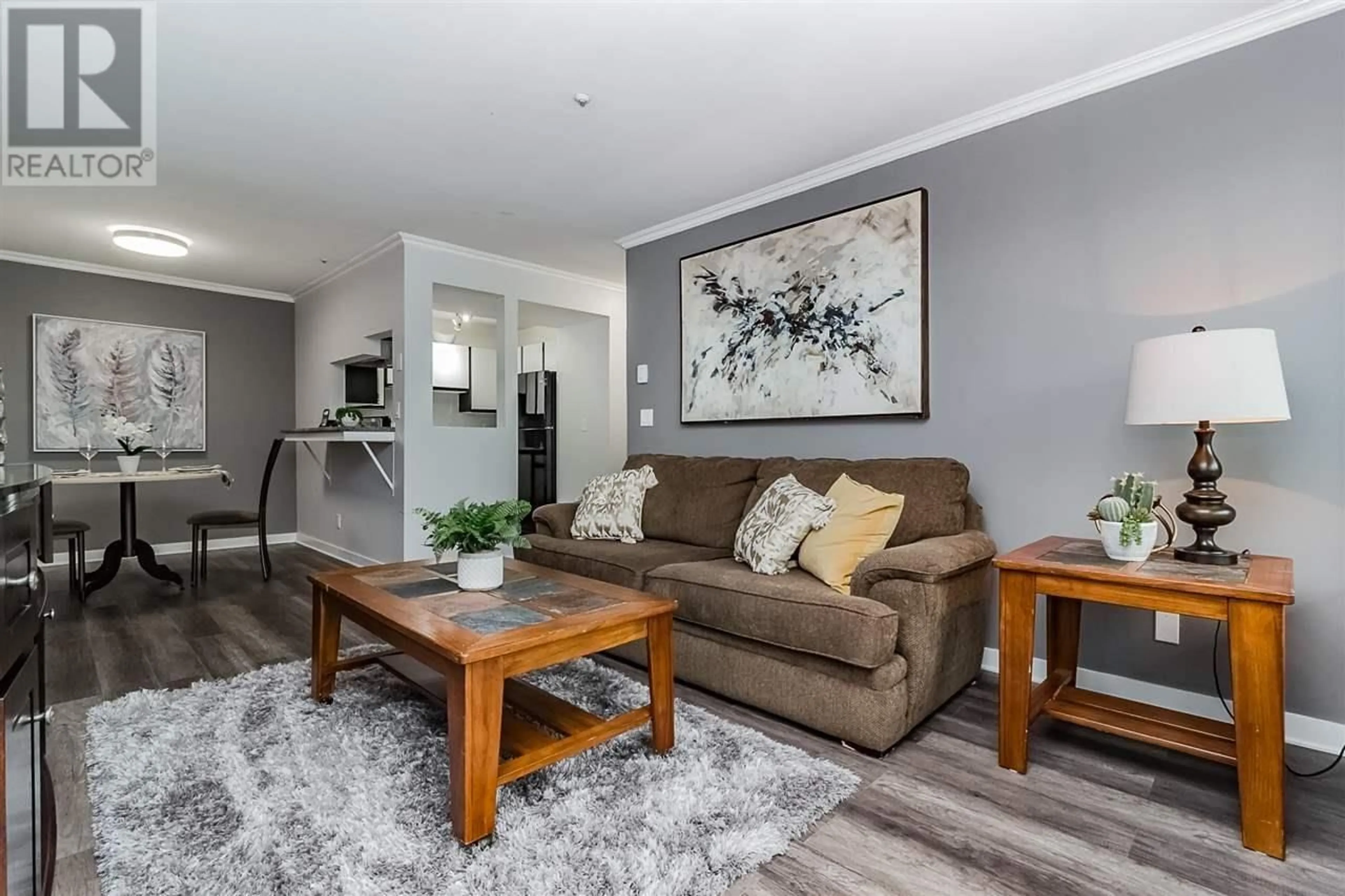 Living room, wood floors for 410 11671 FRASER STREET, Maple Ridge British Columbia V2X6C4