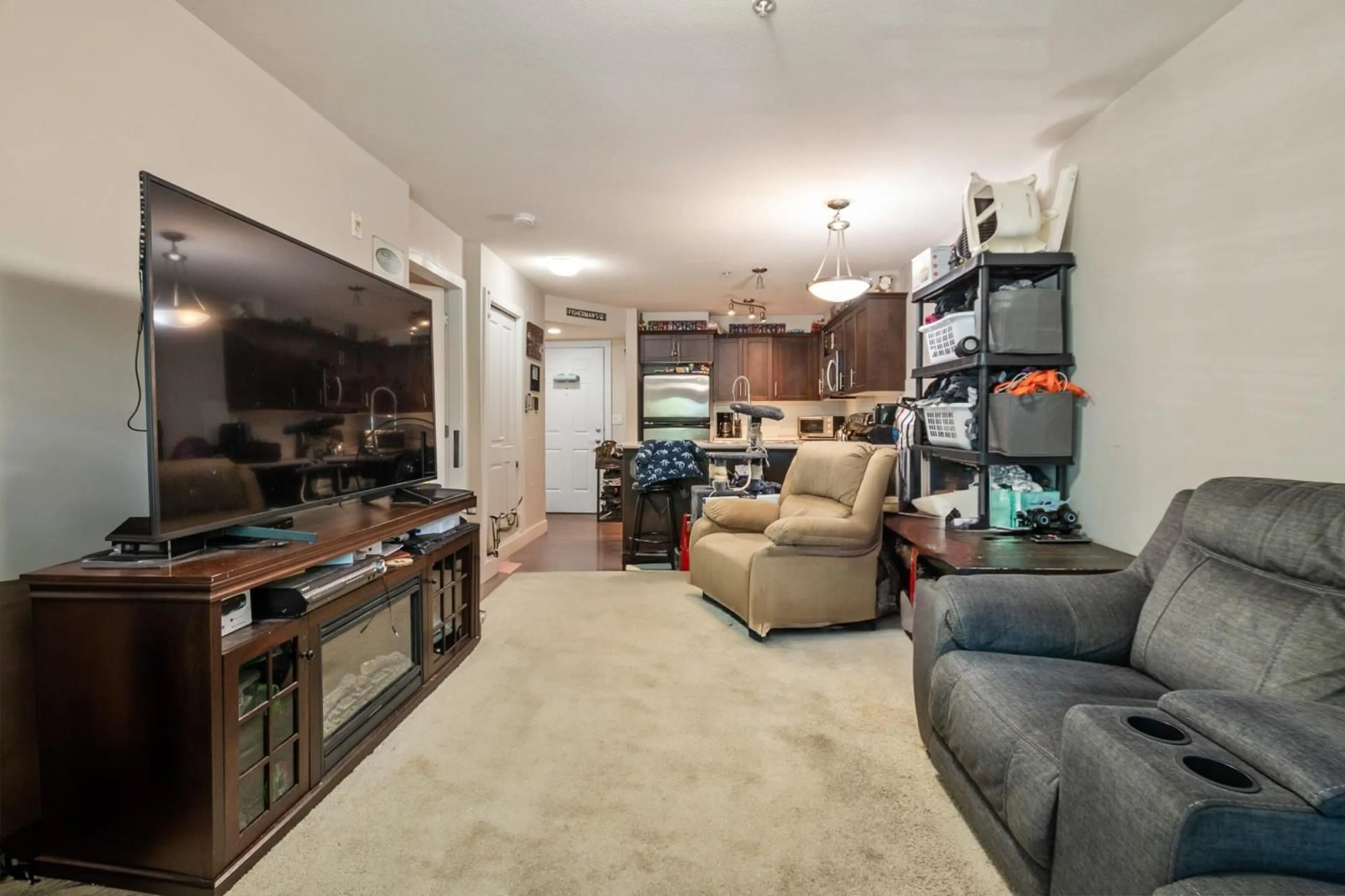 Living room with furniture, unknown for 109 - 46150 BOLE AVENUE, Chilliwack British Columbia V2P0B7