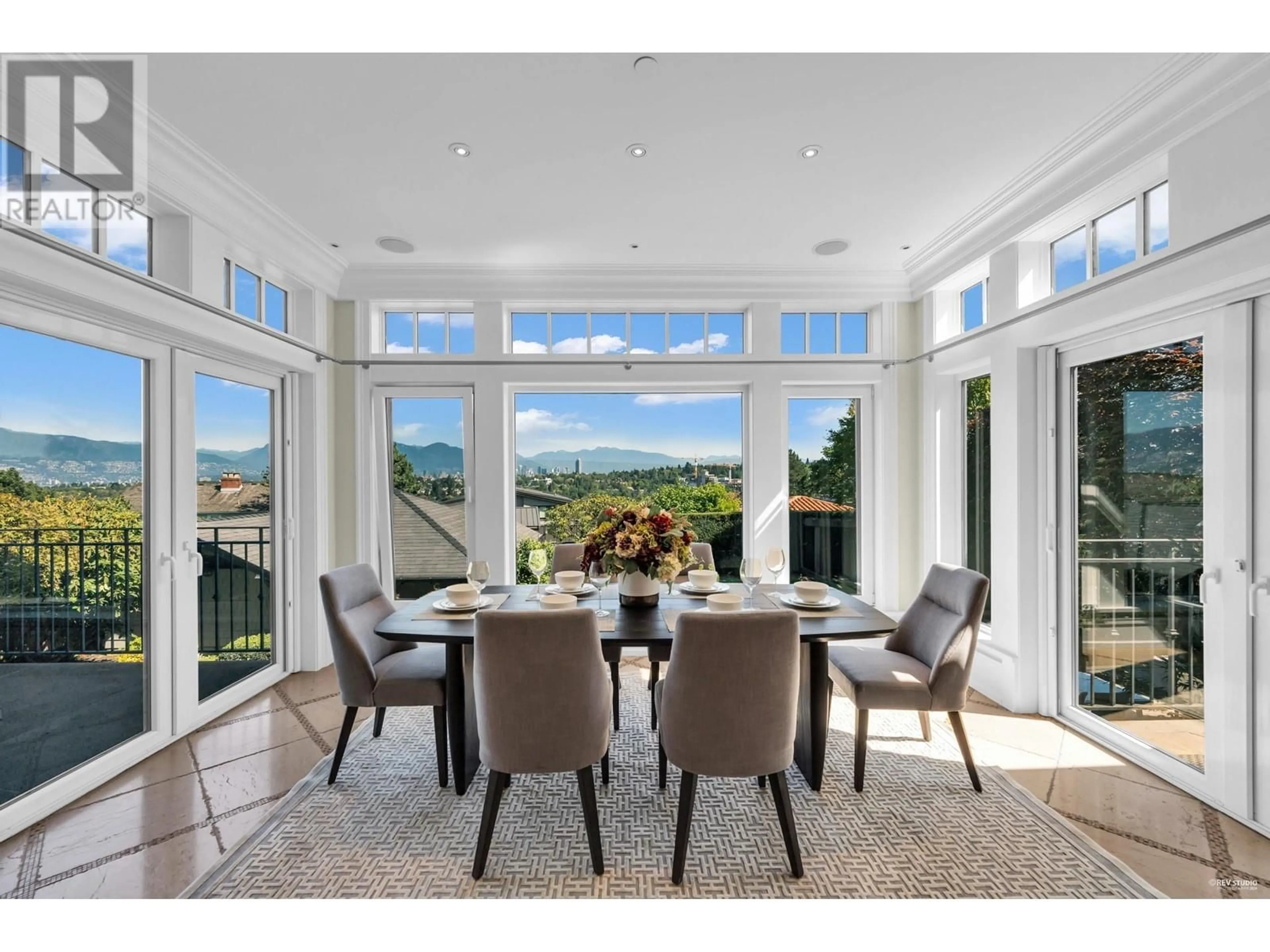 Dining room, wood floors, mountain for 4658 ELM STREET, Vancouver British Columbia V6L2L2