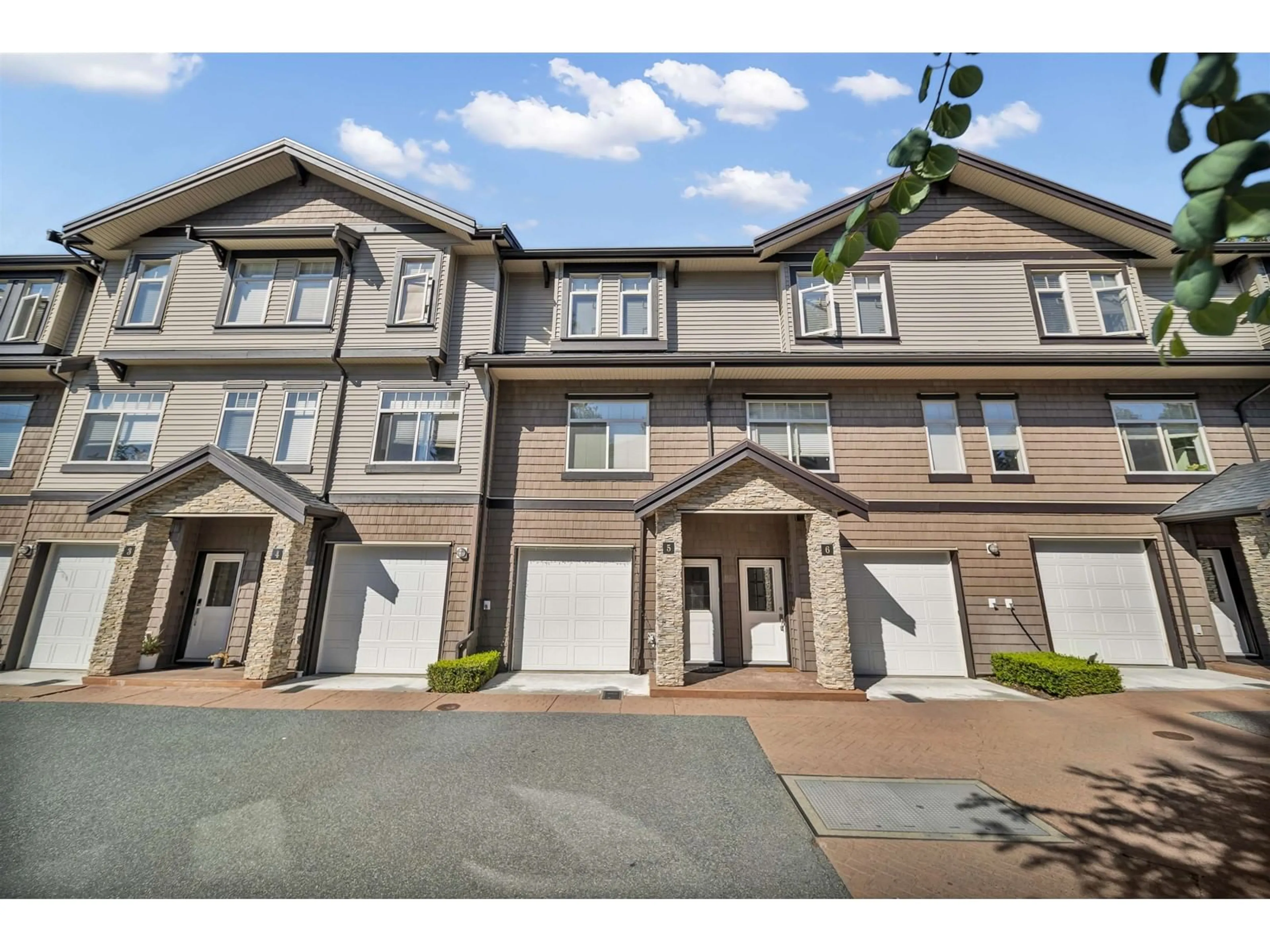 A pic from exterior of the house or condo for 5 2950 LEFEUVRE ROAD, Abbotsford British Columbia V4X0B2