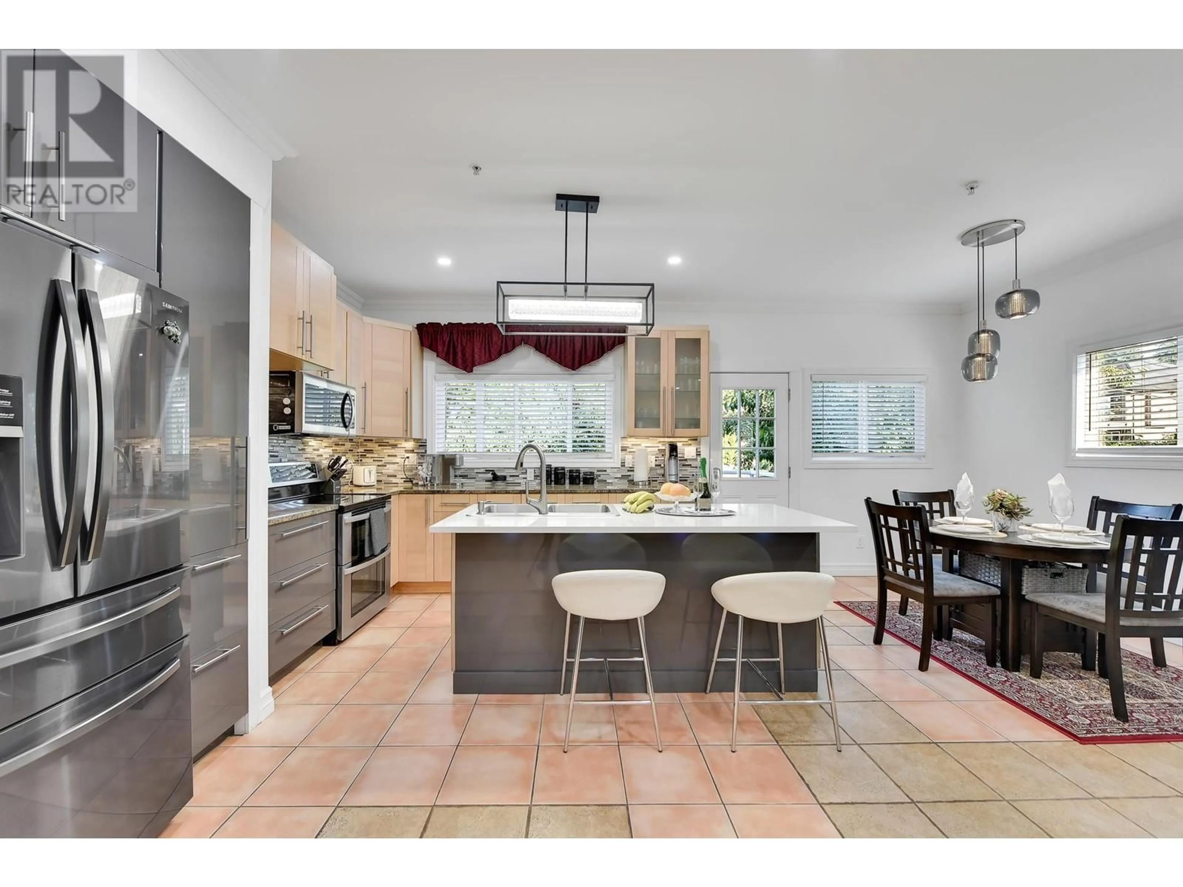 Open concept kitchen for 1991 SHAUGHNESSY STREET, Port Coquitlam British Columbia V3C3C2