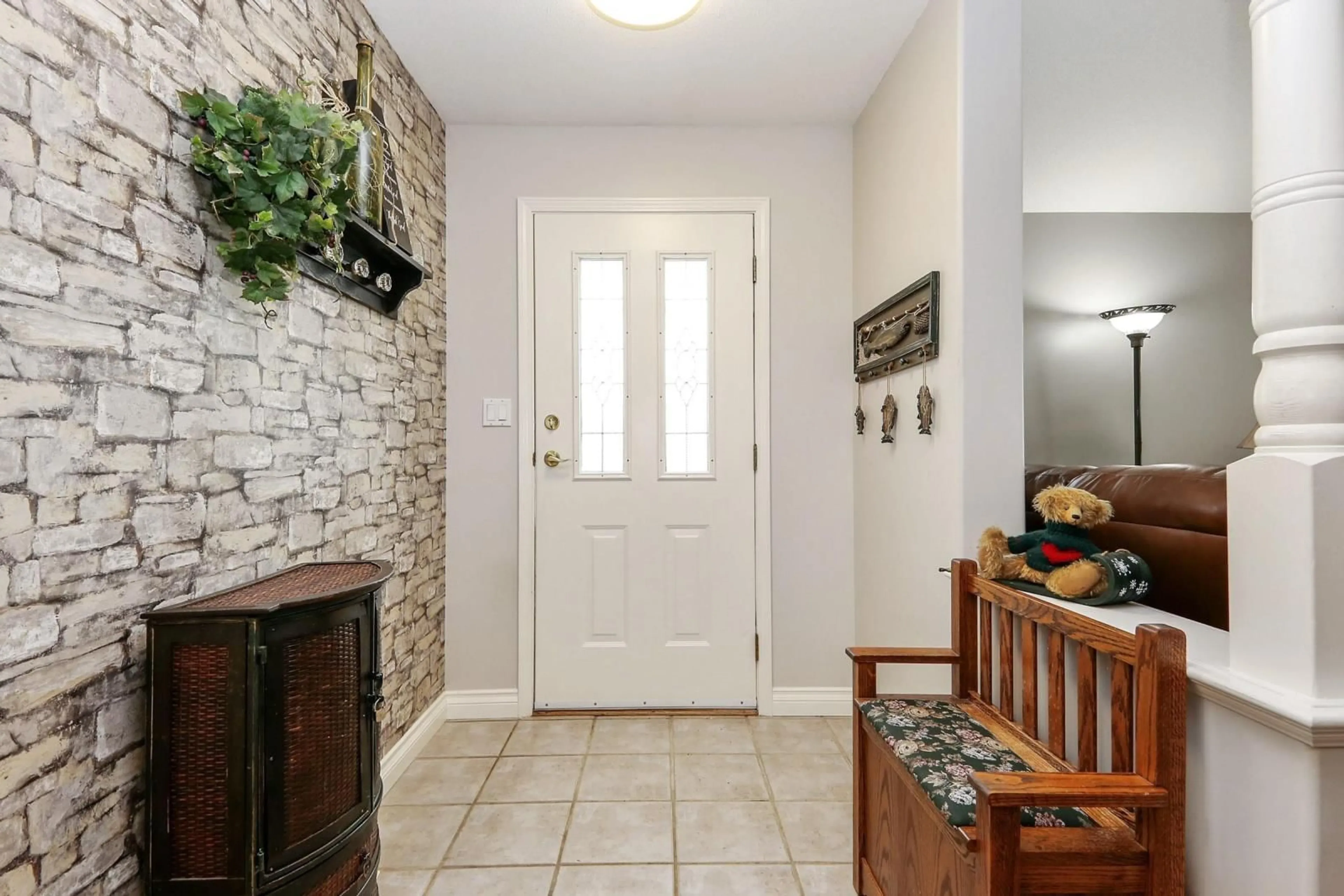 Indoor entryway, wood floors for 180 8485 YOUNG ROAD, Chilliwack British Columbia V2P7Y7