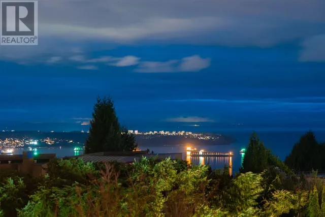 1071 GROVELAND ROAD, West Vancouver 4
