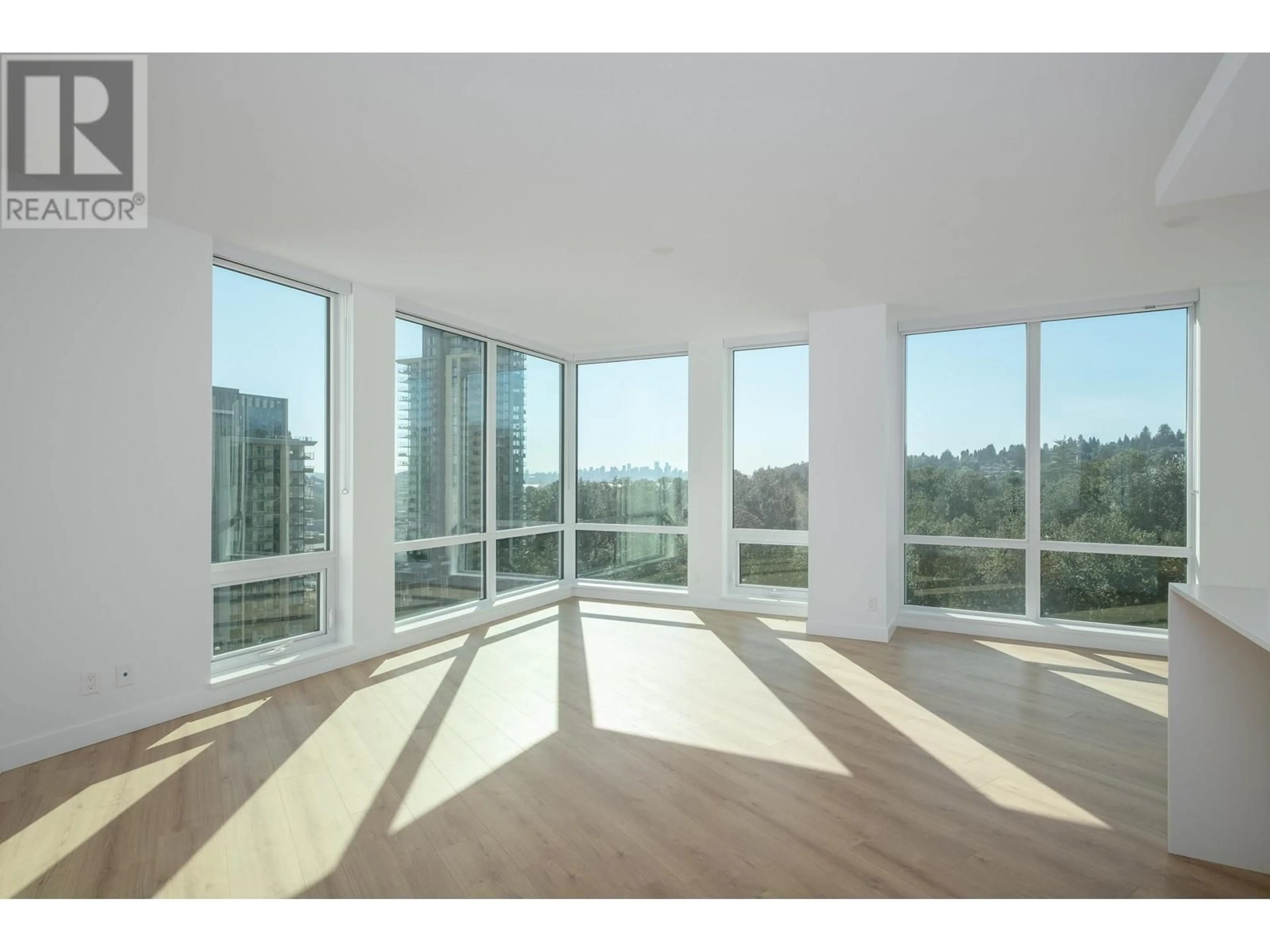 Other indoor space, wood floors for 1207 1500 FERN STREET, North Vancouver British Columbia V7J0E6