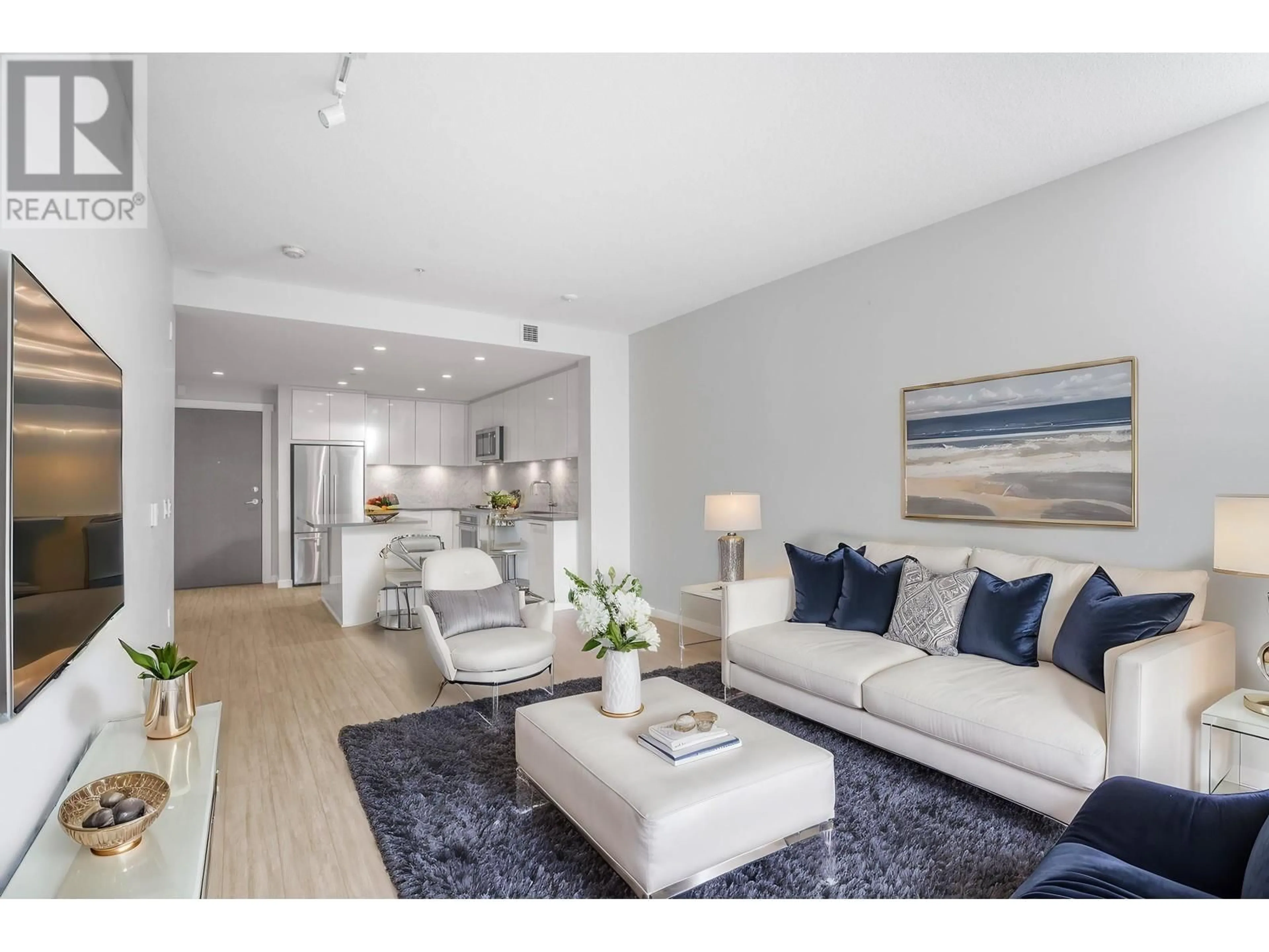 Living room, wood floors for 122 2651 LIBRARY LANE, North Vancouver British Columbia V7J0C1