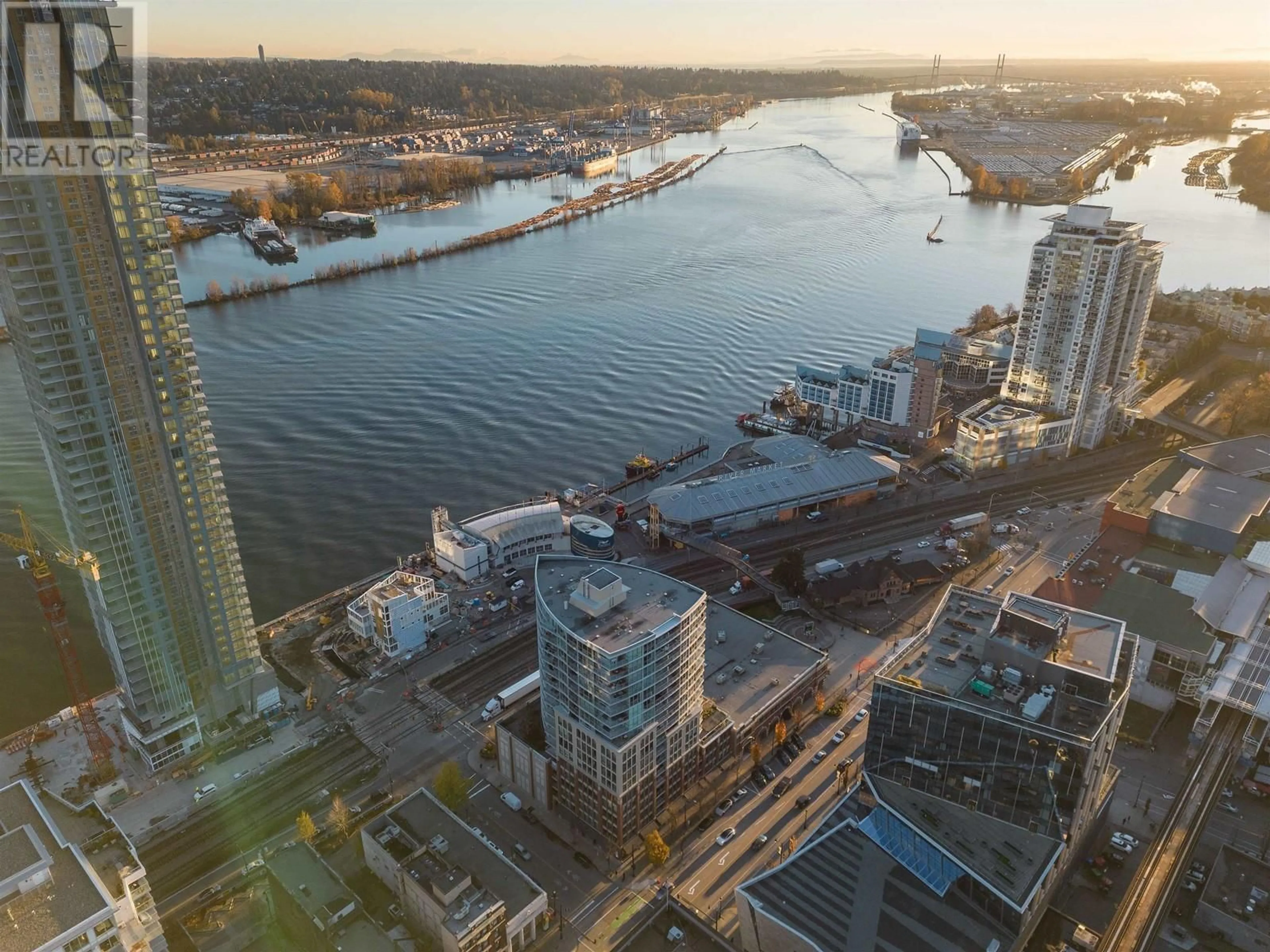 A pic from exterior of the house or condo, the view of city buildings for 707 14 BEGBIE STREET, New Westminster British Columbia V3M0C4