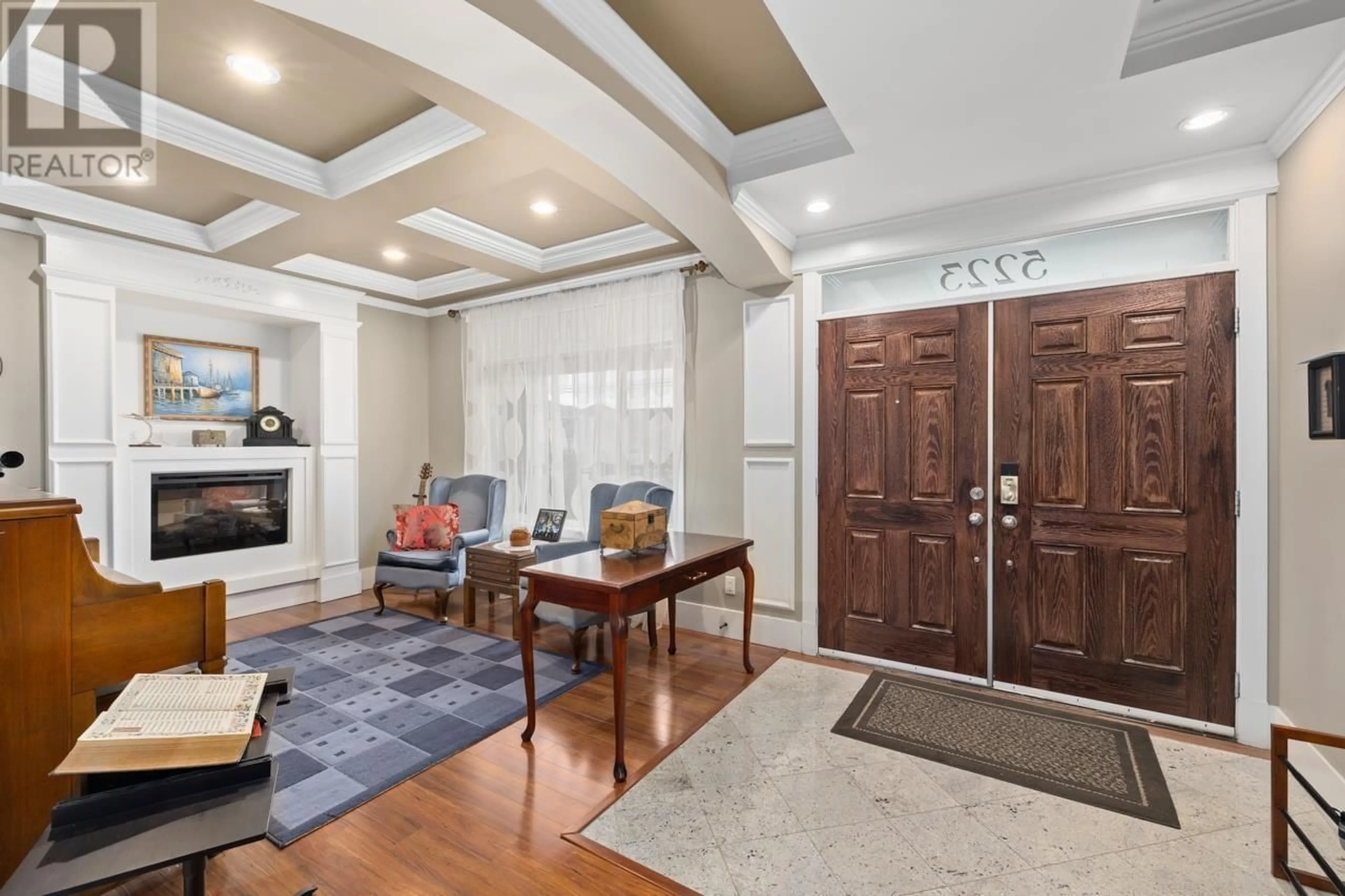 Indoor entryway for 5223 WESTMINSTER AVENUE, Ladner British Columbia V4K2J4