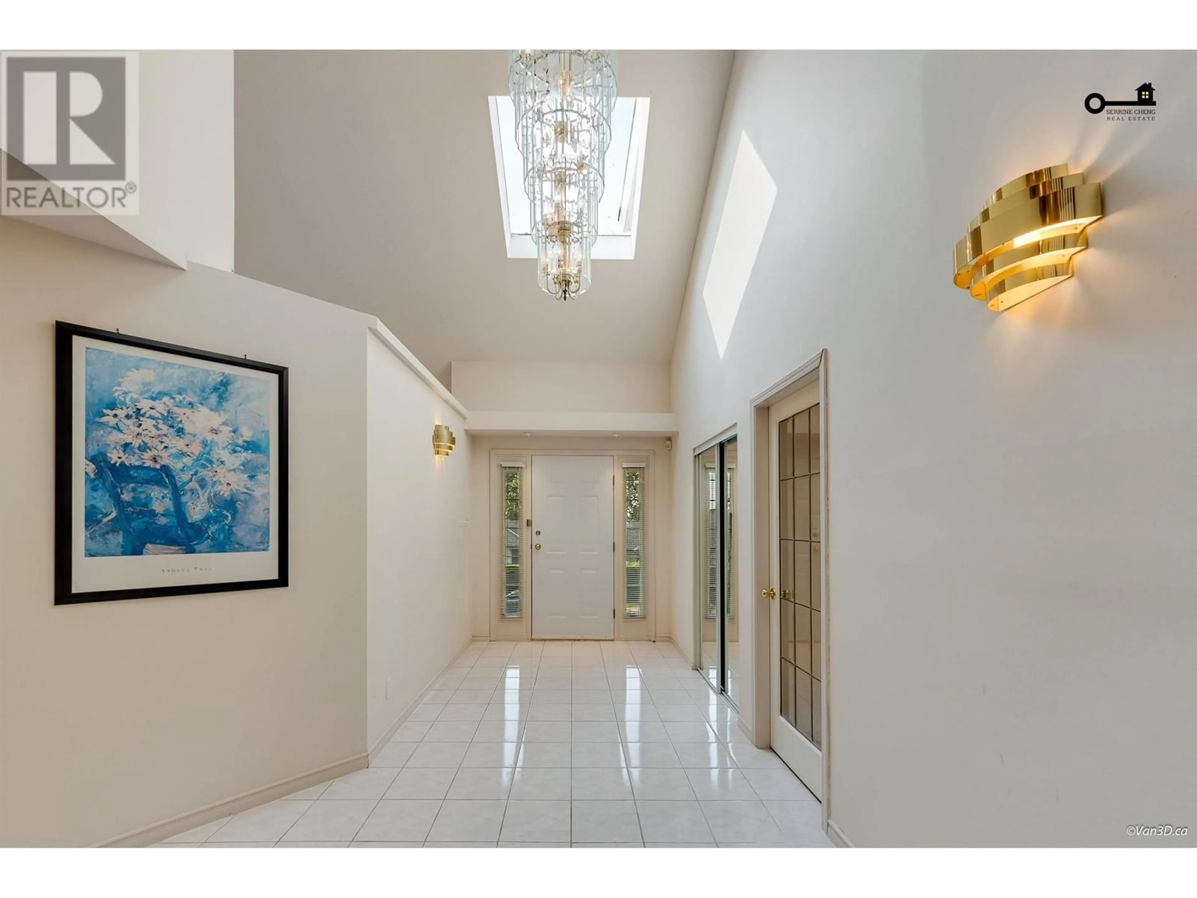 Indoor foyer, wood floors for 156 RAVINE DRIVE, Port Moody British Columbia V3H4W3