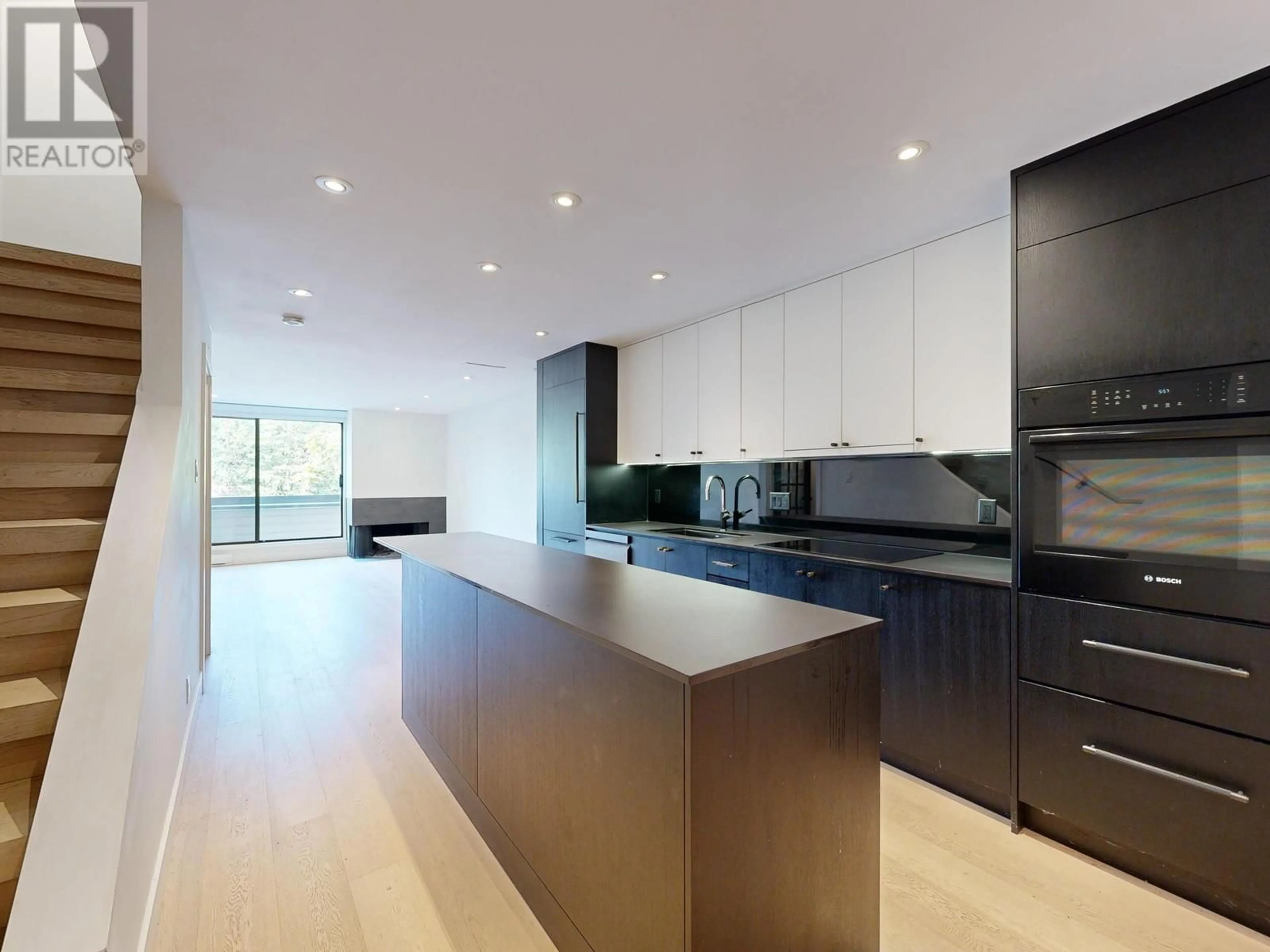 Contemporary kitchen for 3959 ARBUTUS STREET, Vancouver British Columbia V6J4T2