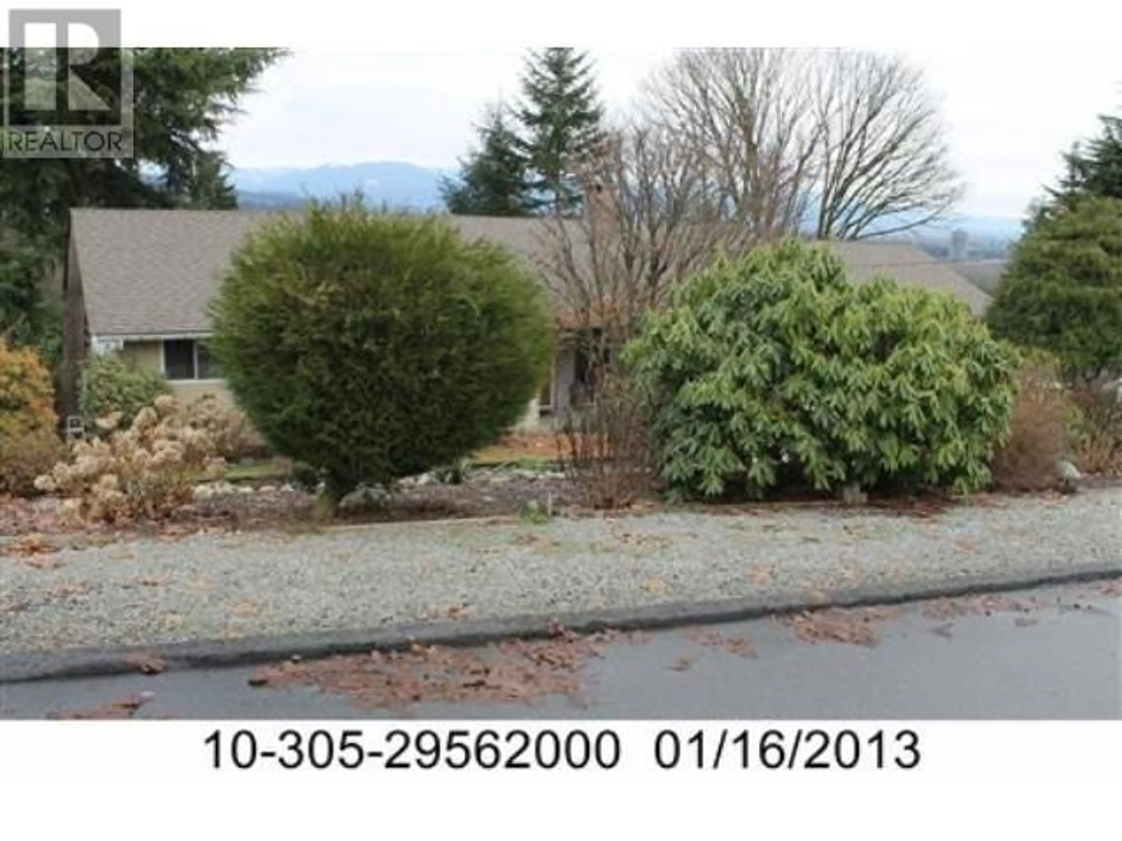 A pic from outside/outdoor area/front of a property/back of a property/a pic from drone, mountain view for 840 RANCH PARK WAY, Coquitlam British Columbia V3C2H3