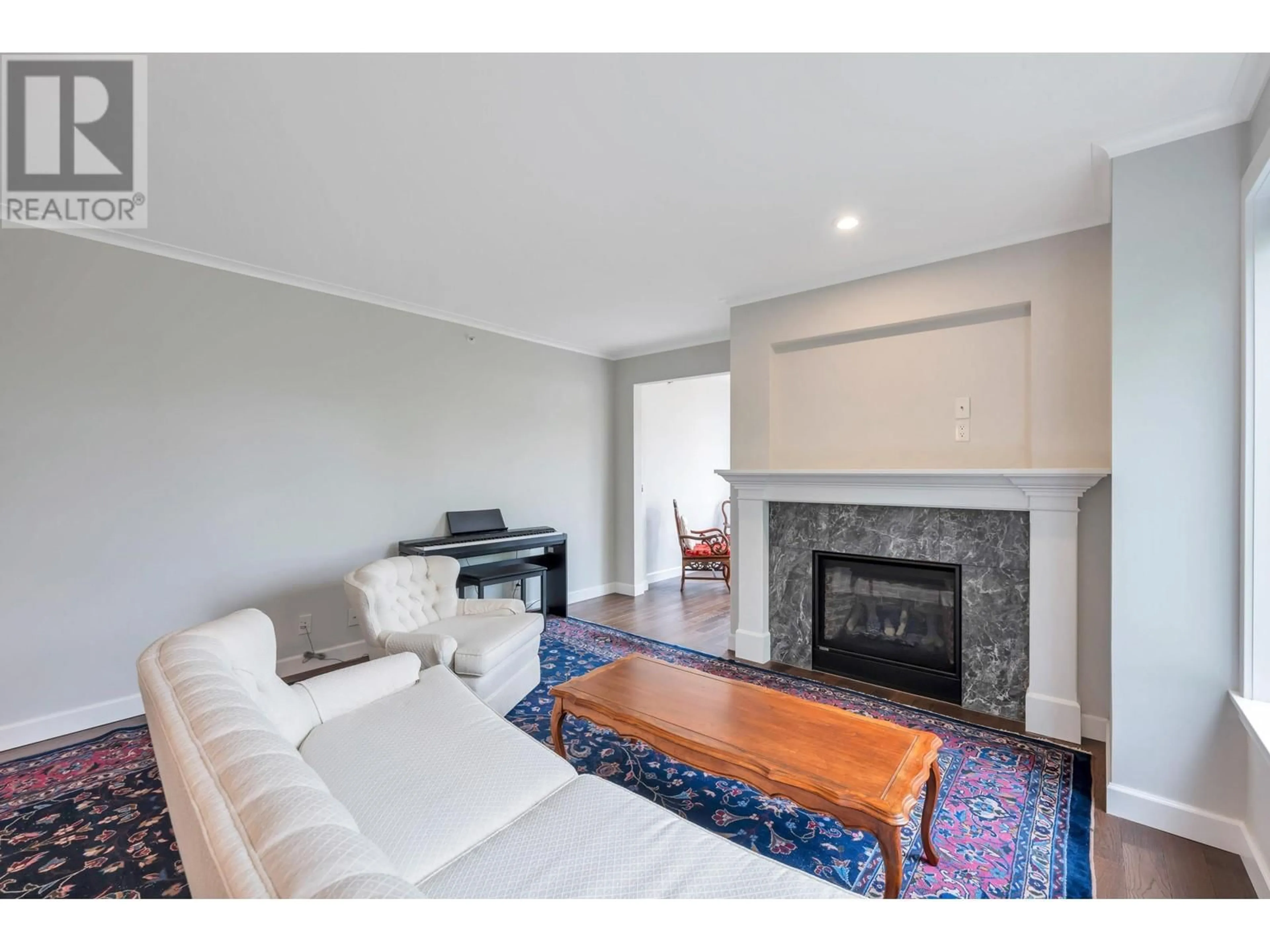 Living room with furniture, unknown for 403 - 2288 40TH AVENUE, Vancouver British Columbia V6M1W6
