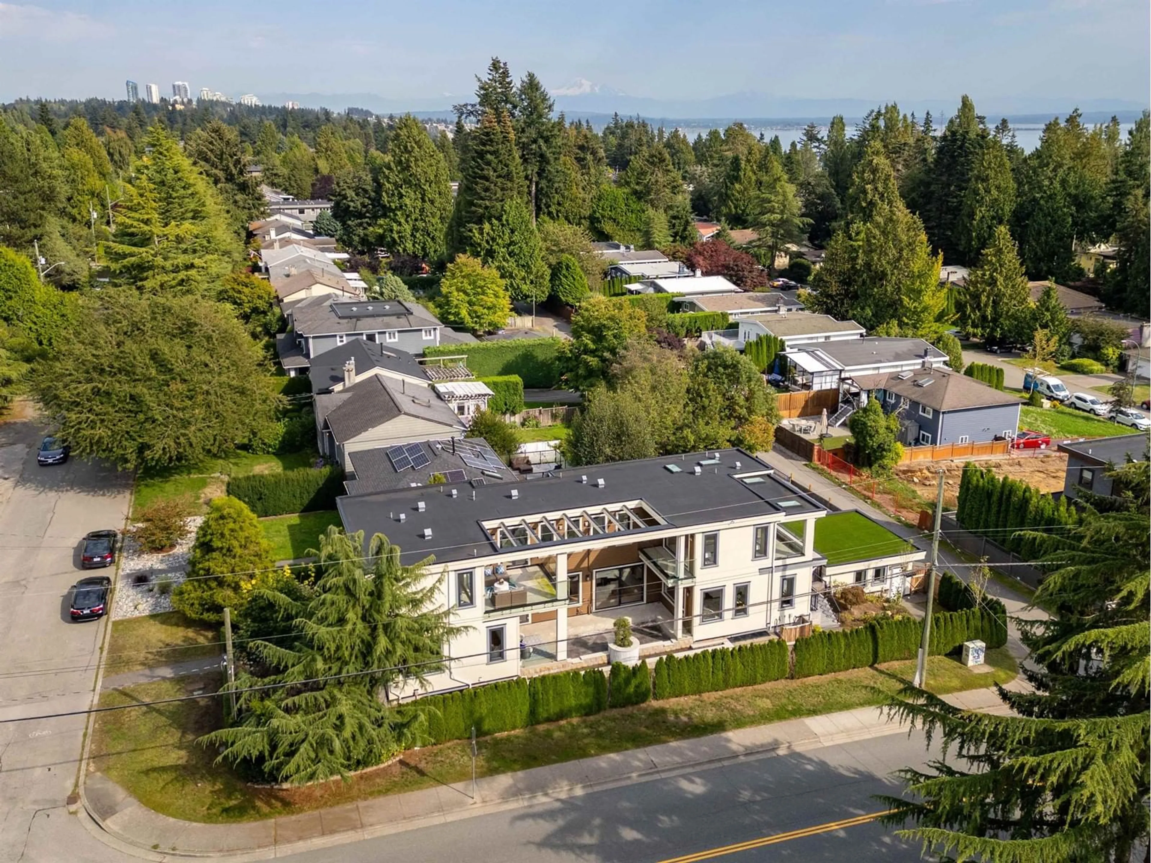 A pic from exterior of the house or condo, the street view for 13600 BLACKBURN AVENUE, White Rock British Columbia V4B2Y8