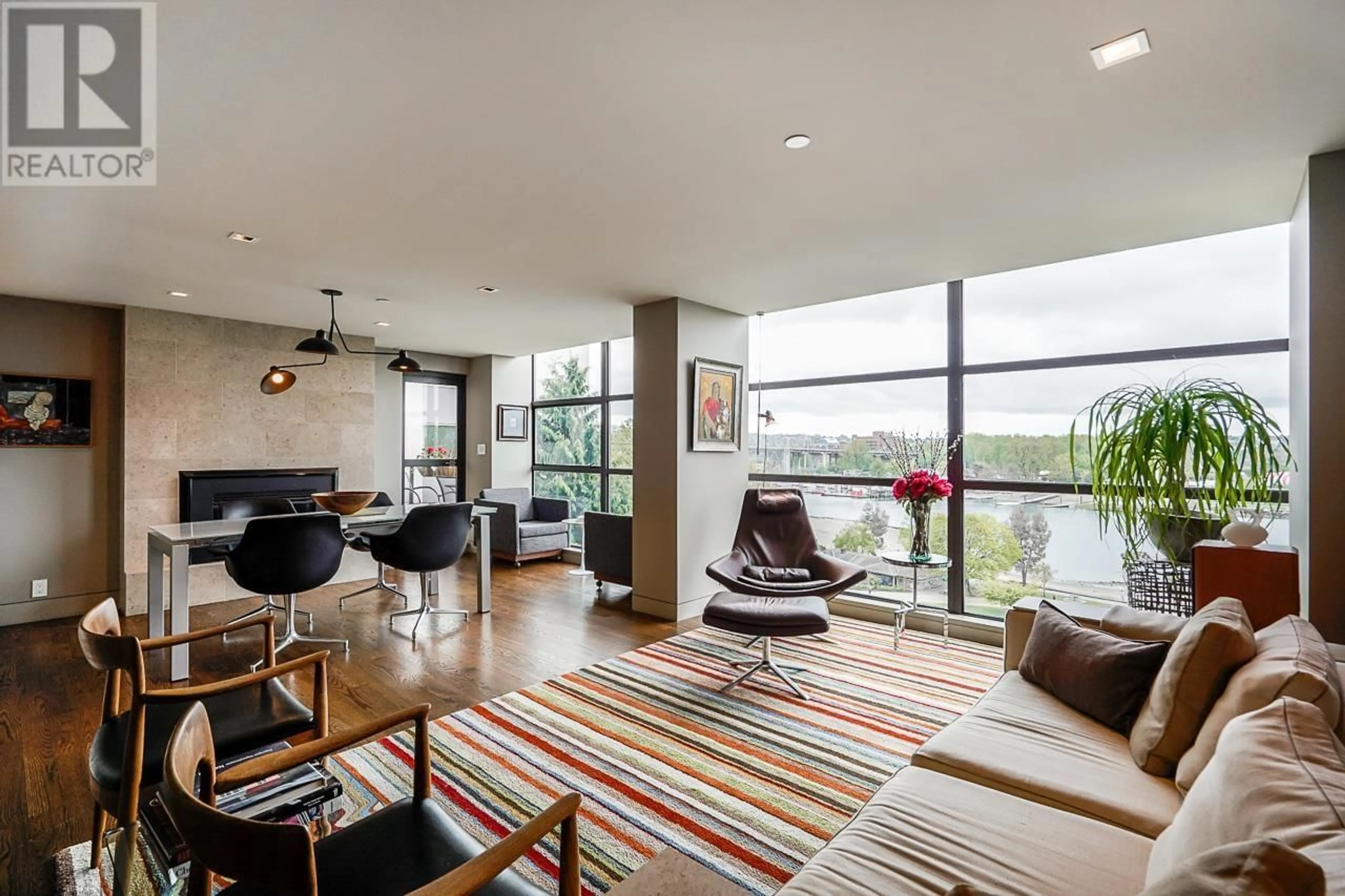 Living room, wood floors for 603 1233 BEACH AVENUE, Vancouver British Columbia V6E1V4