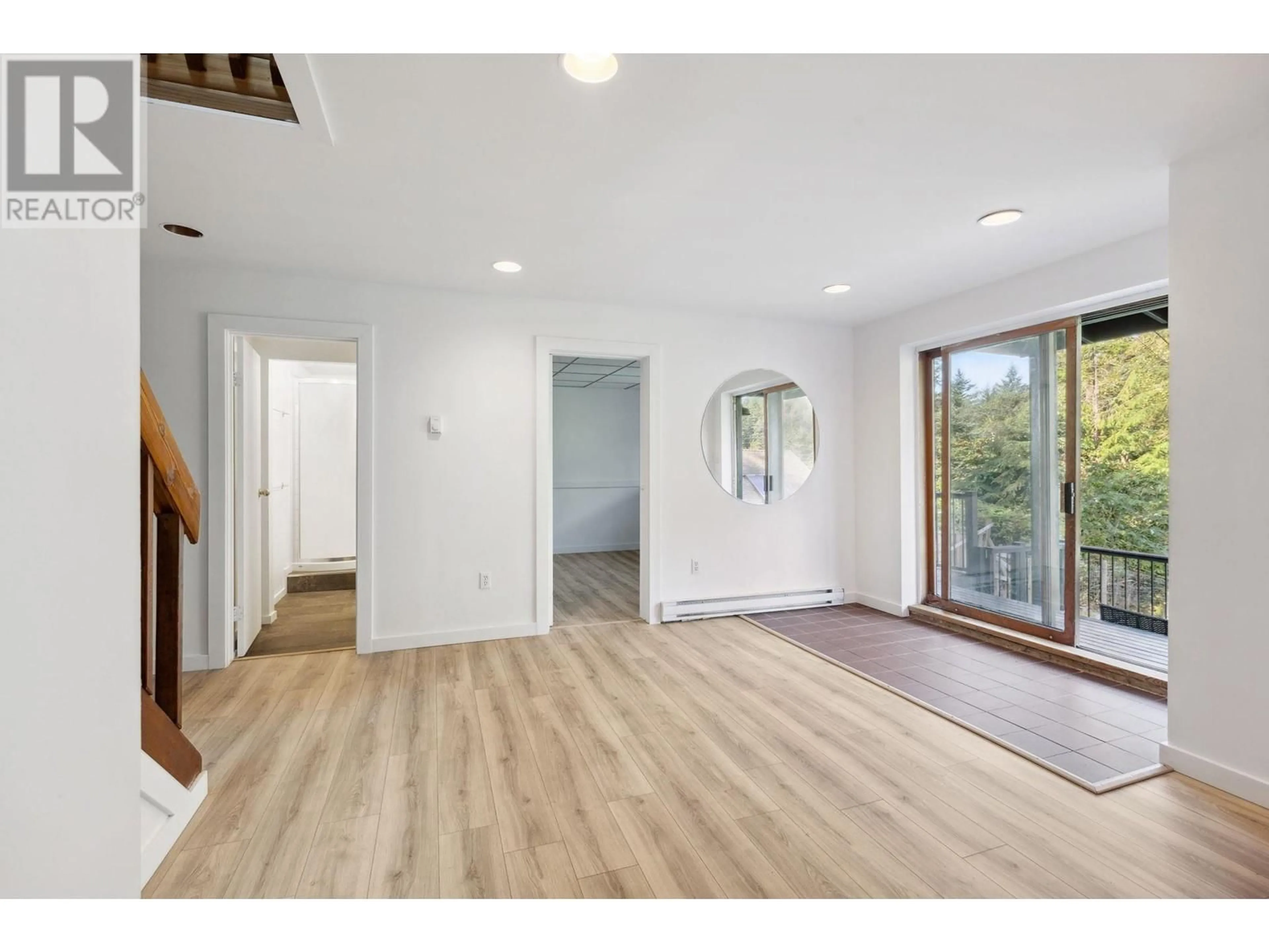 Indoor entryway, wood floors for 1257 ADAMS ROAD, Bowen Island British Columbia V0N1G2