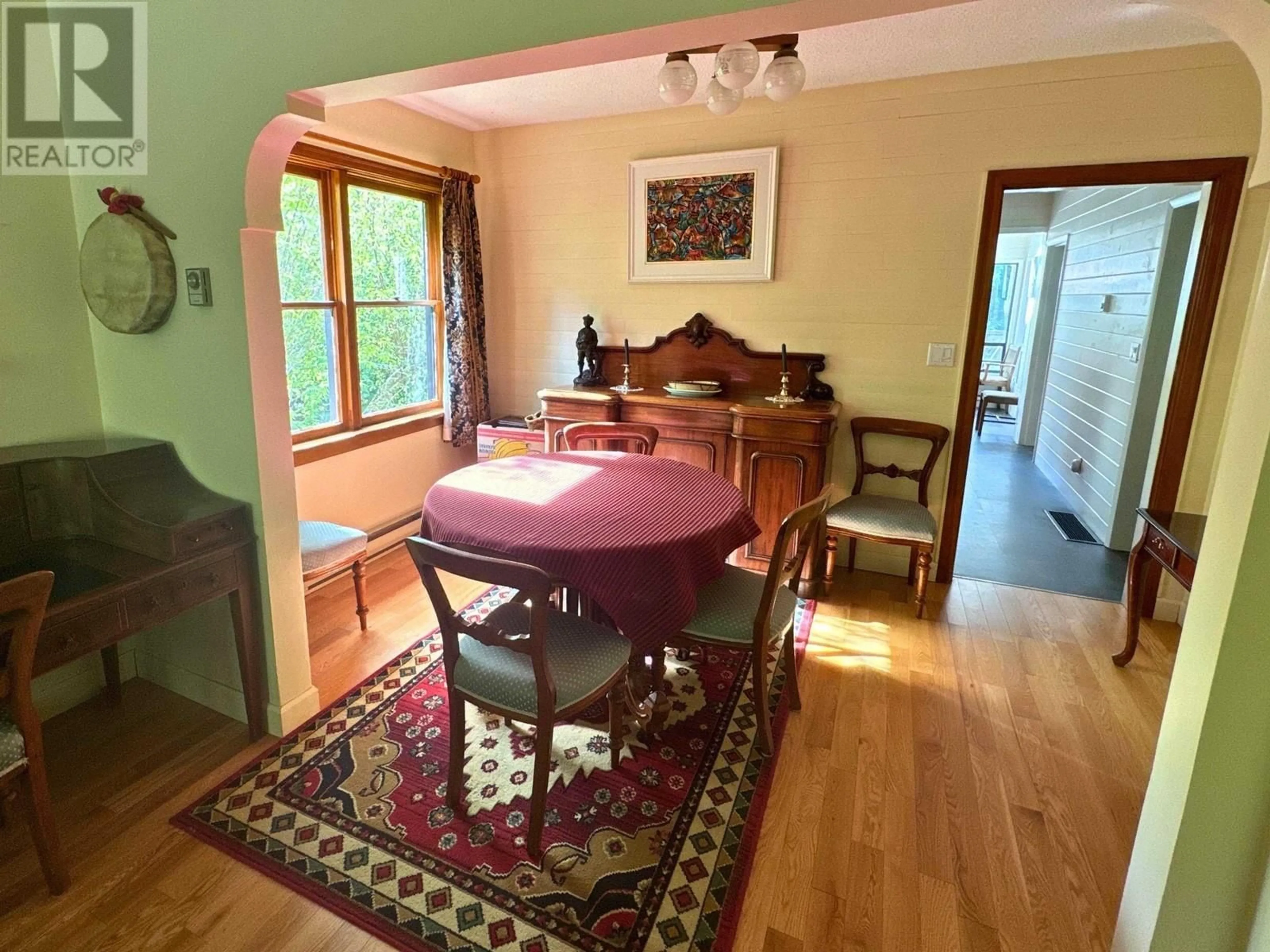 Dining room, wood floors, cottage for 1171 ROBERTS CREEK ROAD, Roberts Creek British Columbia V0N2W2