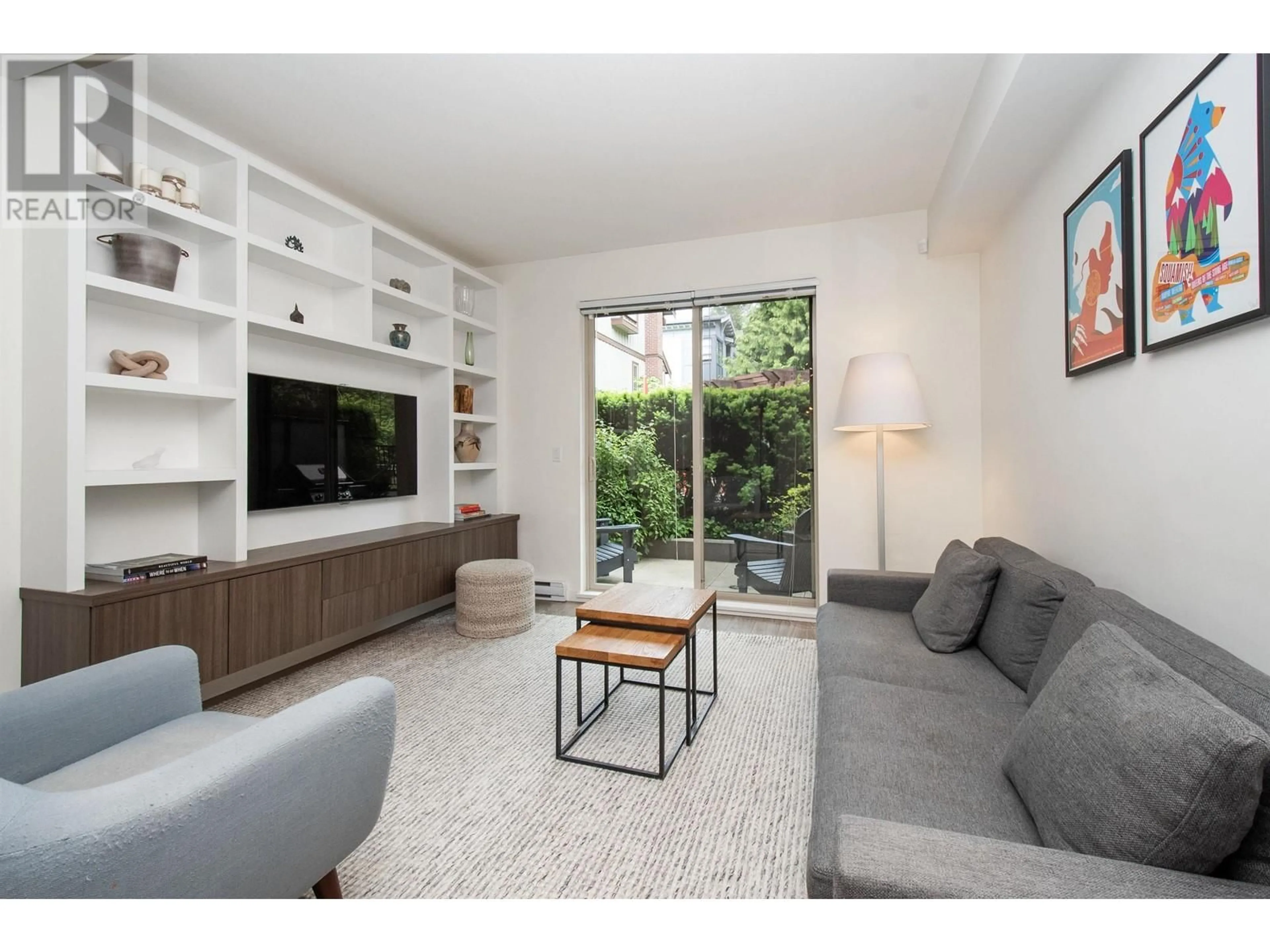 Living room, wood floors for 14 433 SEYMOUR RIVER PLACE, North Vancouver British Columbia V7H0B8