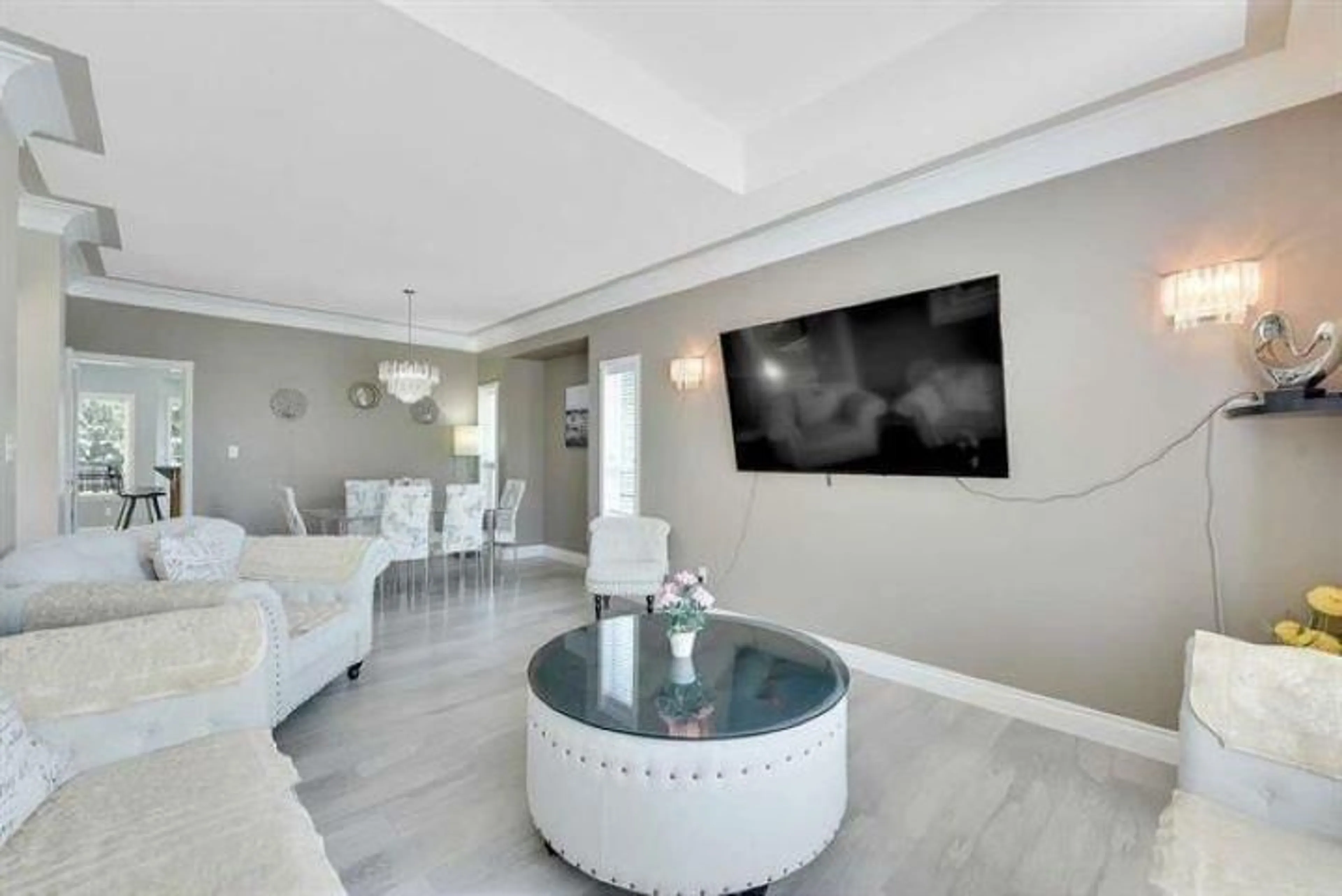 Living room, ceramic floors for 36047 EMPRESS DRIVE, Abbotsford British Columbia V3G1L2