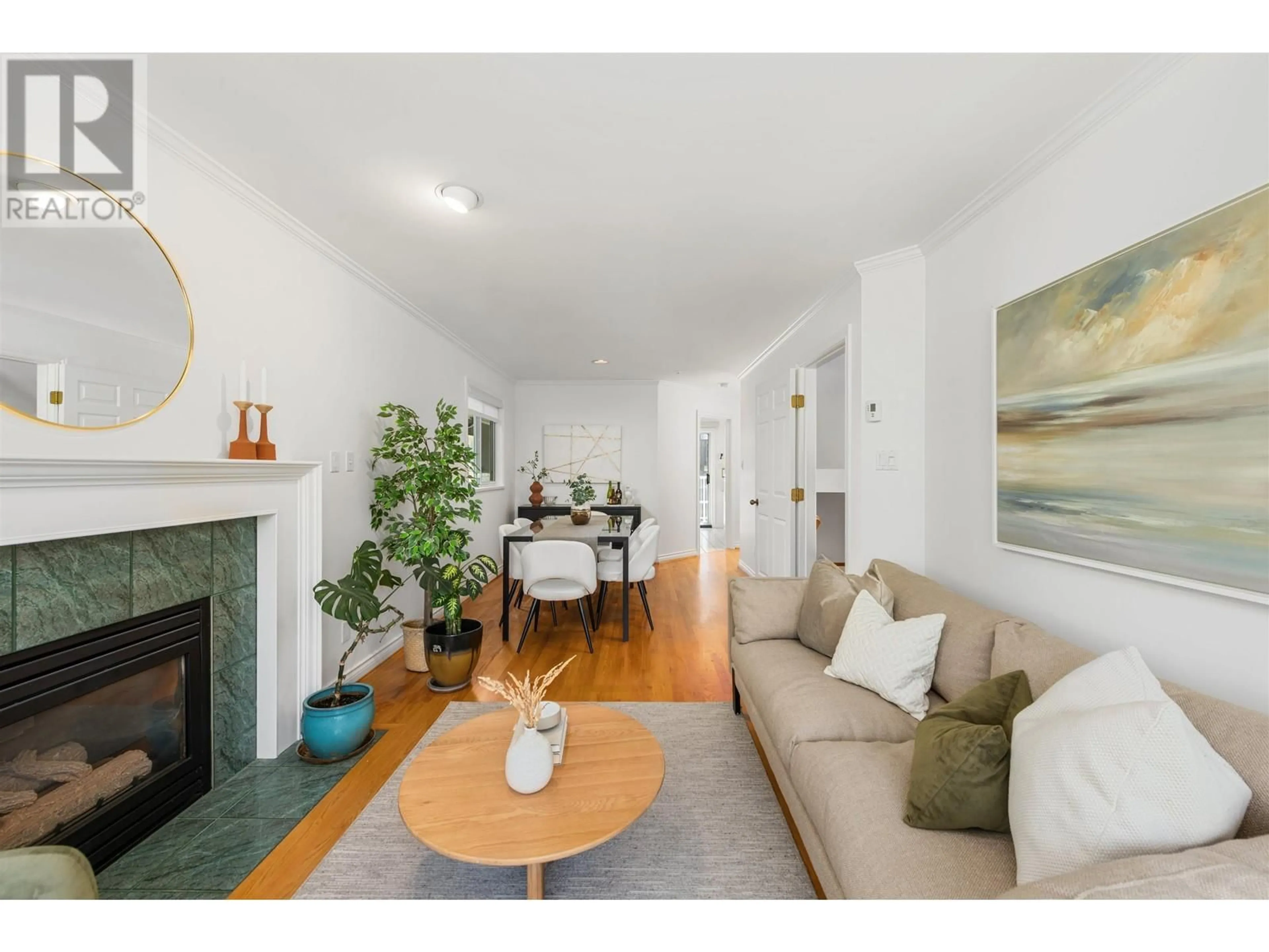 Living room, wood floors for 3888 W 13TH AVENUE, Vancouver British Columbia V6R2S8