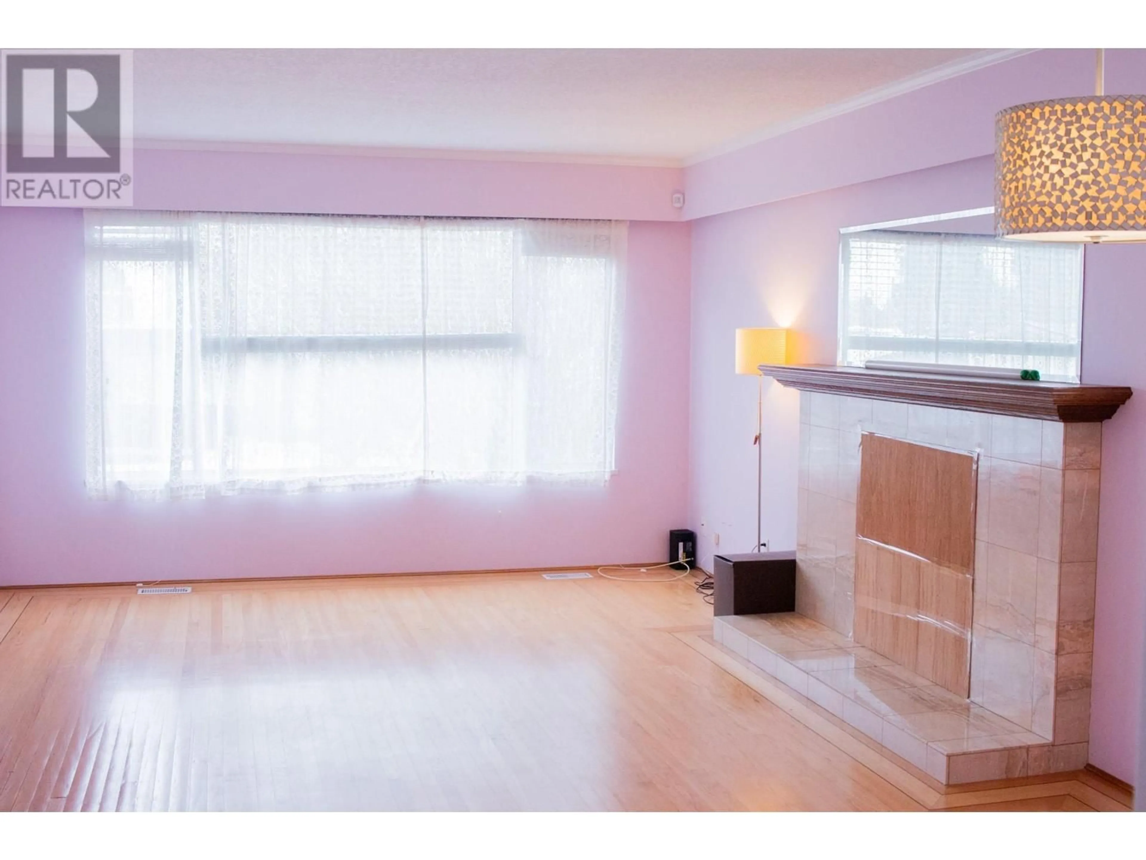 Living room, wood floors for 2763 ROSEMONT DRIVE, Vancouver British Columbia V5S2C6