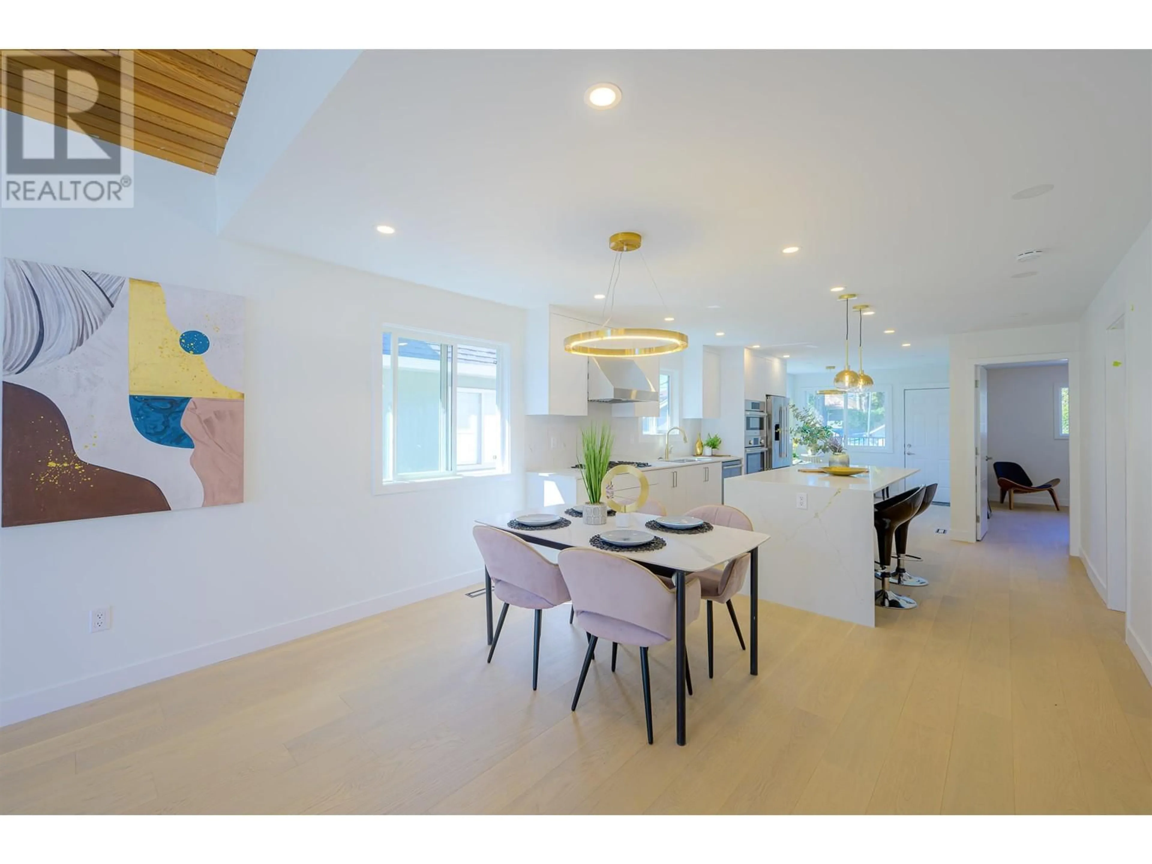 Dining room, wood floors for 419 E 60TH AVENUE, Vancouver British Columbia V5X2A1