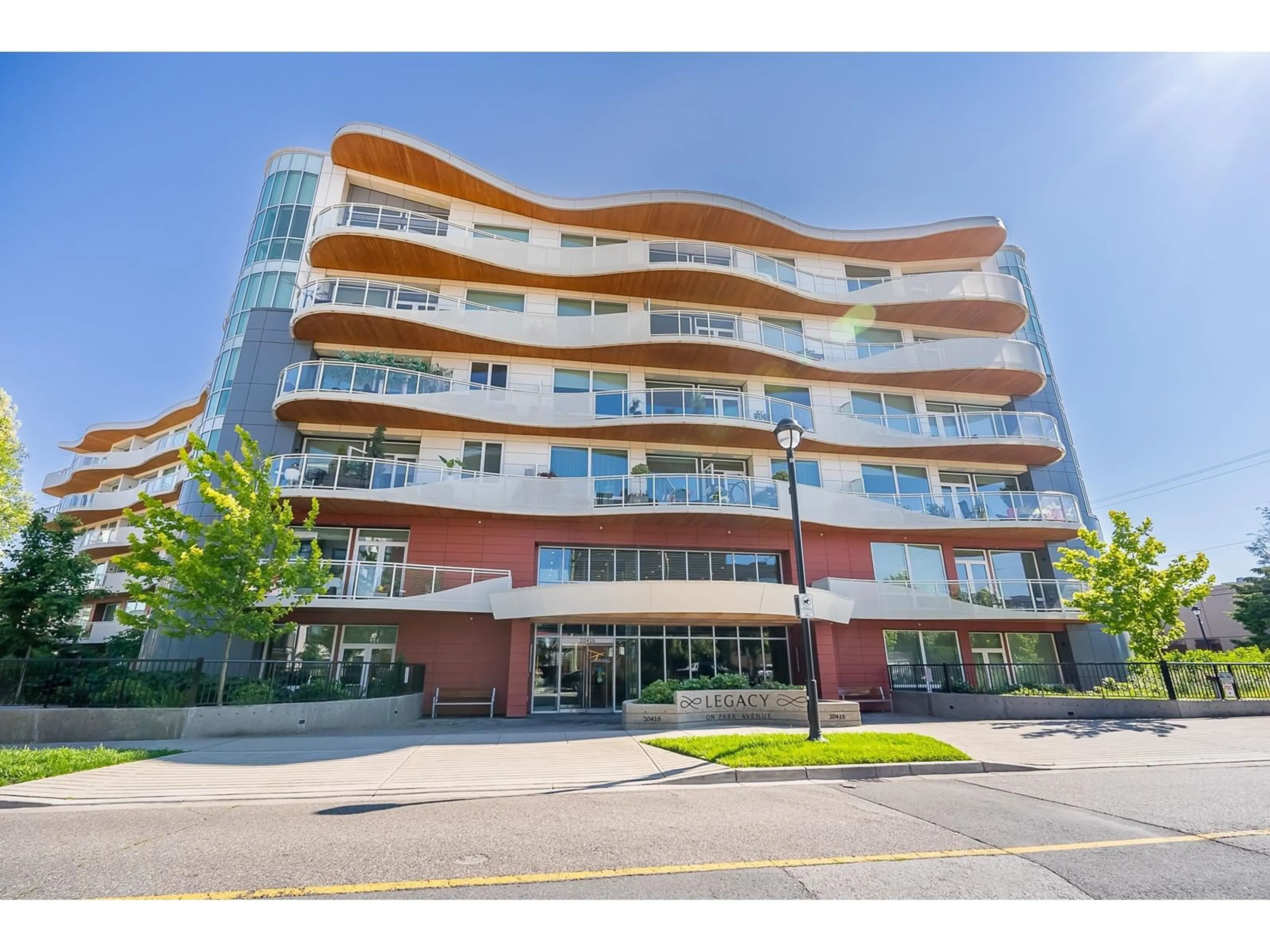 A pic from exterior of the house or condo, the front or back of building for 103 20416 PARK AVENUE, Langley British Columbia V3A0N2